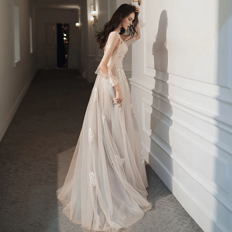 DingJiDress Formal Women's Dresses A Line Long Sleeves Lace Applique Tulle Long Wedding Dress