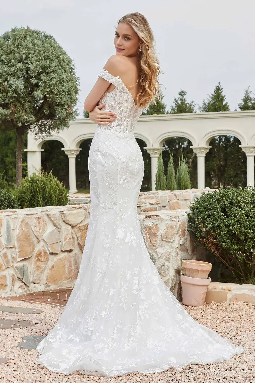 Elegant Mermaid Off Shoulder Sweetheart Neckline Sleeveless Backless Lace Affordable Hot Sale Wedding Dress