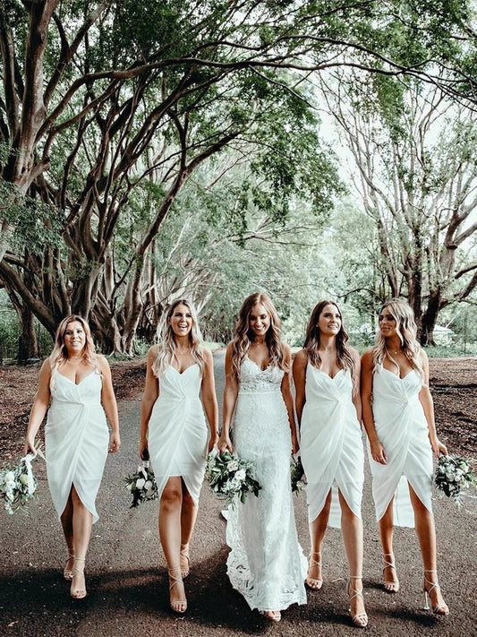 Simple Chiffon Sheath Spaghetti Strap V Neck Sleeveless Pleated Low Cost Short Gowns Bridesmaid Dresses