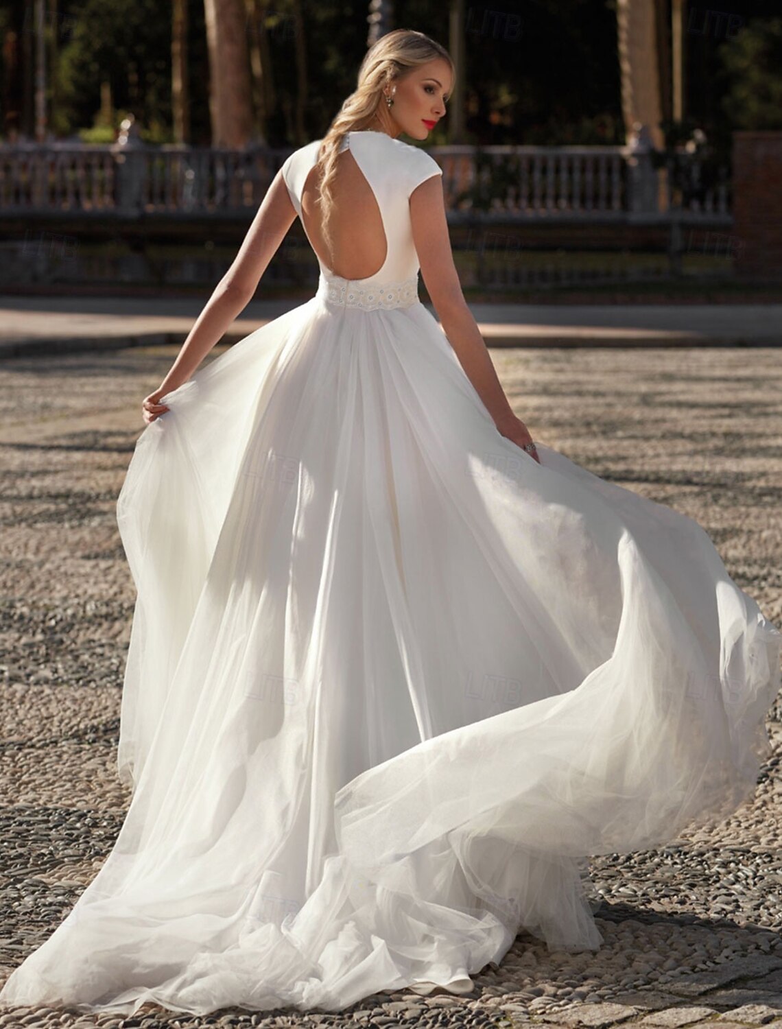 DingJiDress Wedding Dresses A-Line V Neck Short Sleeve Sweep / Brush Train Tulle Bridal Gowns