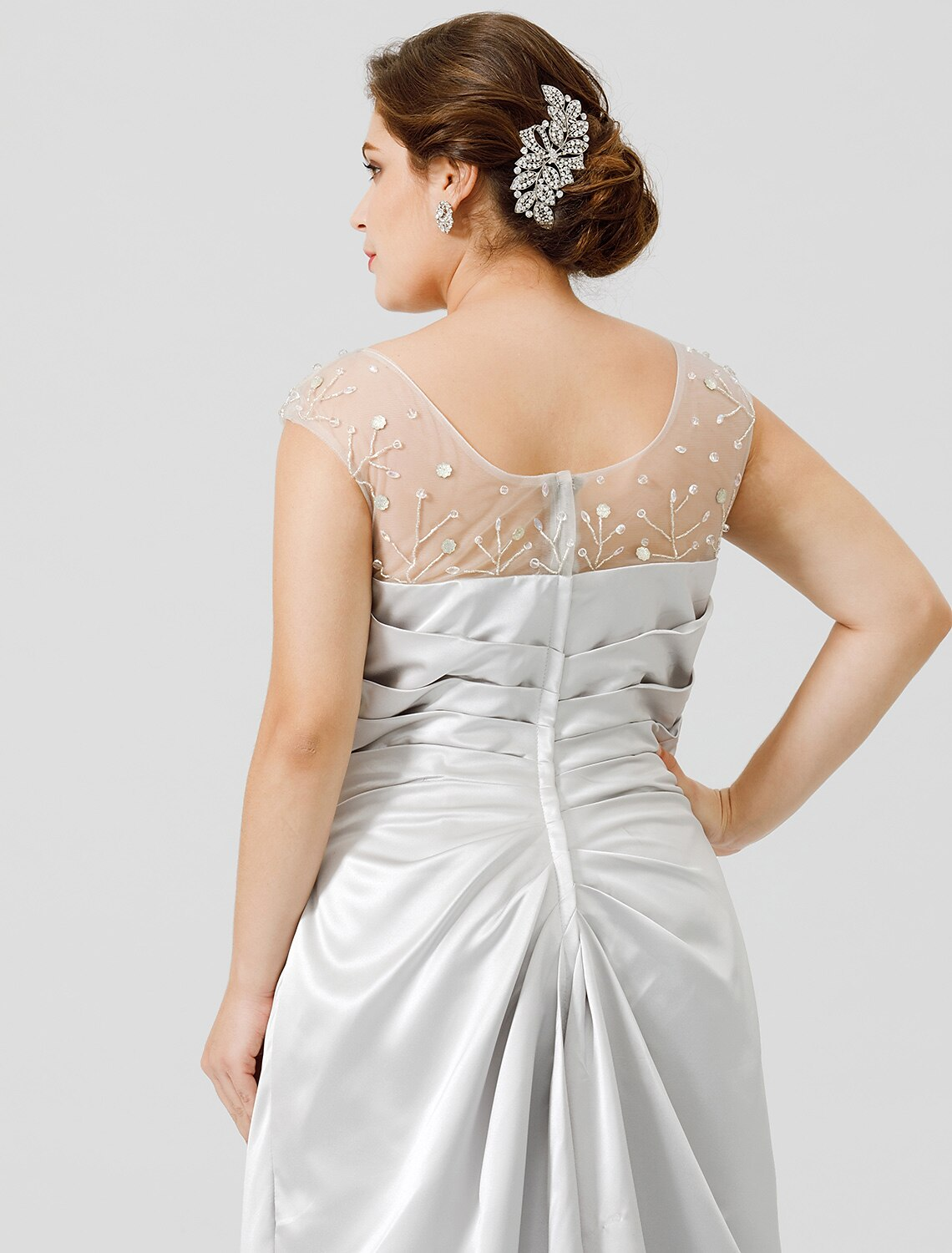 Mother of the Bride Dress Classic Timeless Elegant Luxurious Plus Size Floor Length Satin Sleeveless No with Pleats Crystals