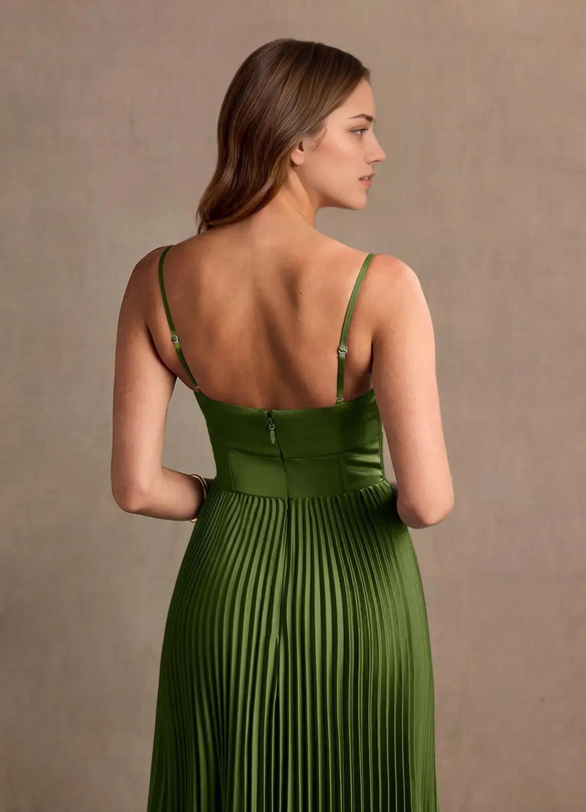 Olive Green A Line Spaghetti Strap Twisted Corset Sweetheart Neckline Pleated Dress Side Fork Backless Elegant Formal Dresses Affordable Prom Dress