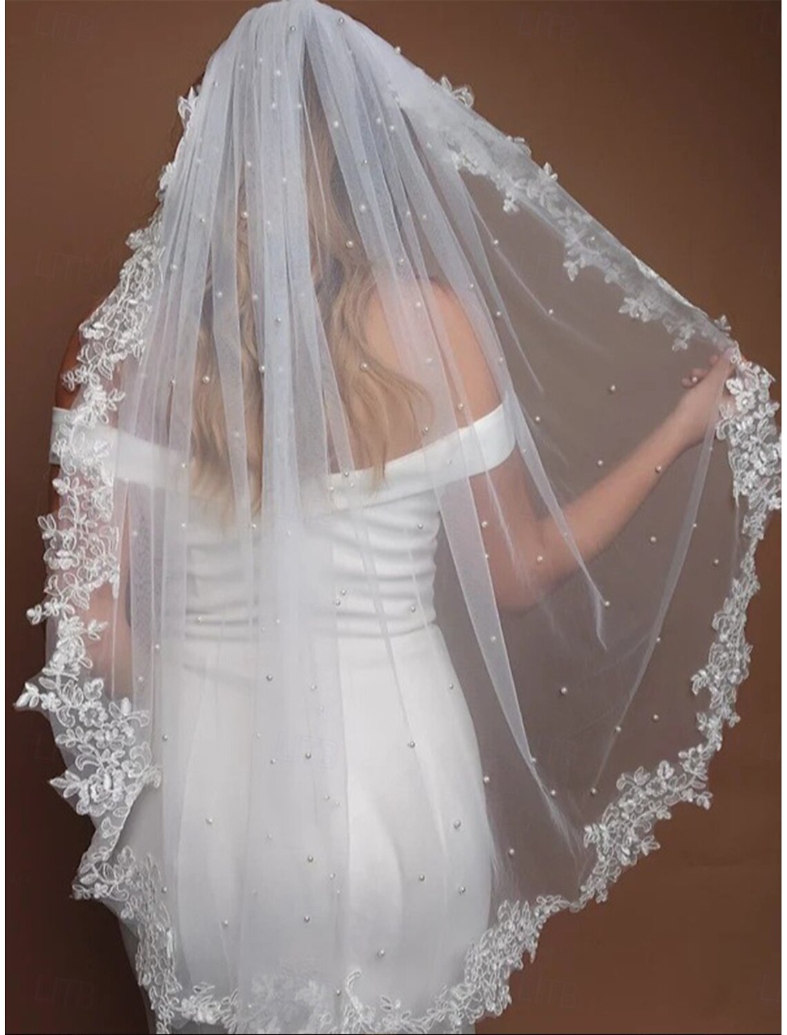 Ding Ji One-tier Comtemporary Stylish Wedding Veil Cathedral Veils with Satin Flower Tulle Pearl Veil