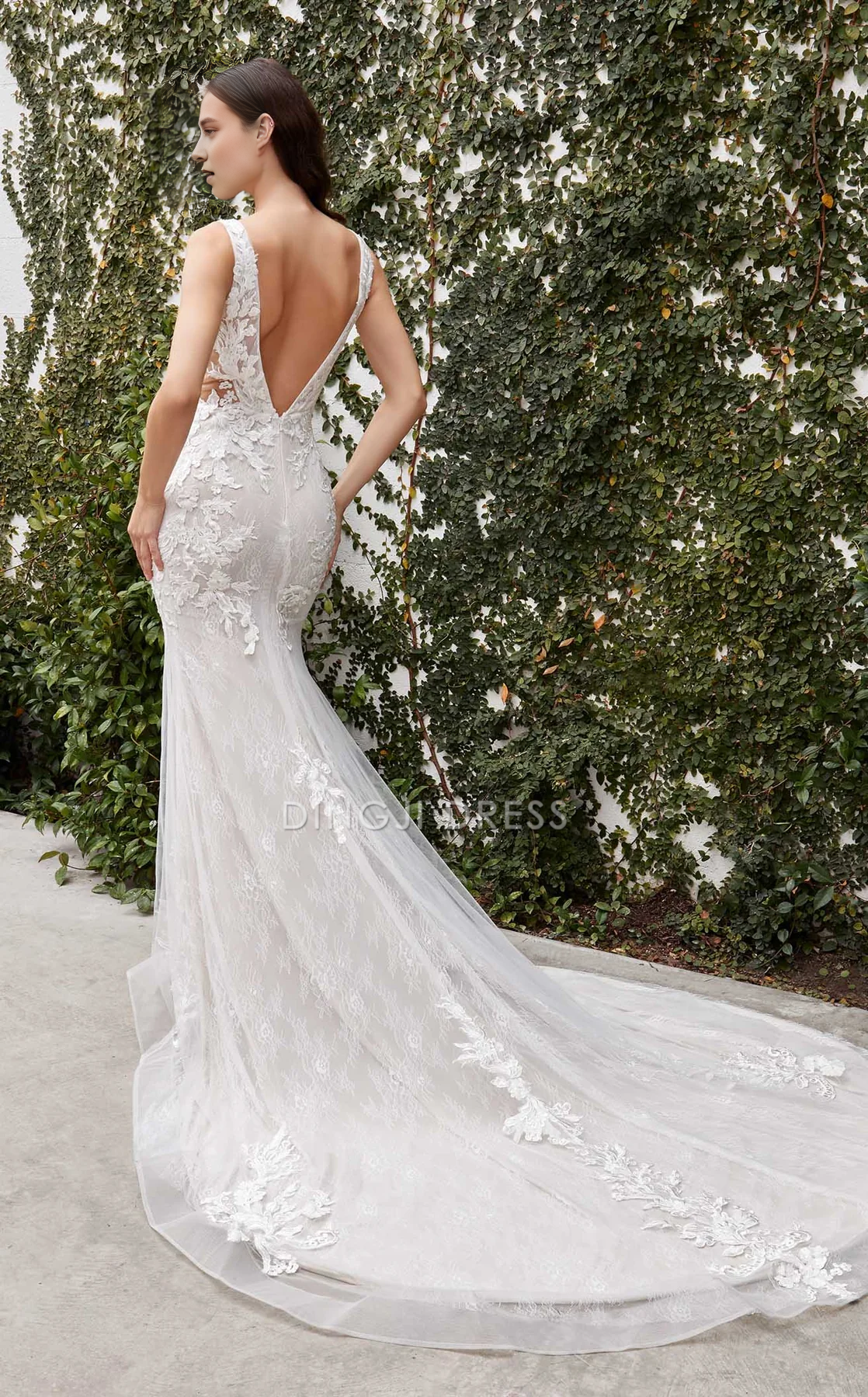 DingJiDress Hot Sale Wedding Dress Gorgeous Mermaid Deep V Neck Sleeveless Backless Lace Applique Chapel Train Charming Formal Wear Dresses