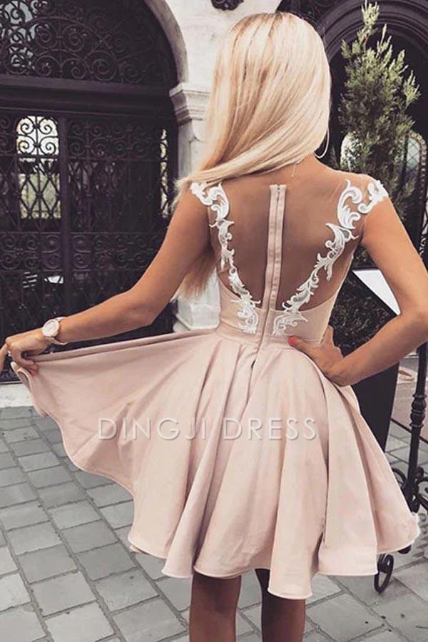 DingJiDress Short Prom Dress A-Line Ruches Lace Appliques Hot Selling Cute Best Selling Homecoming Dress