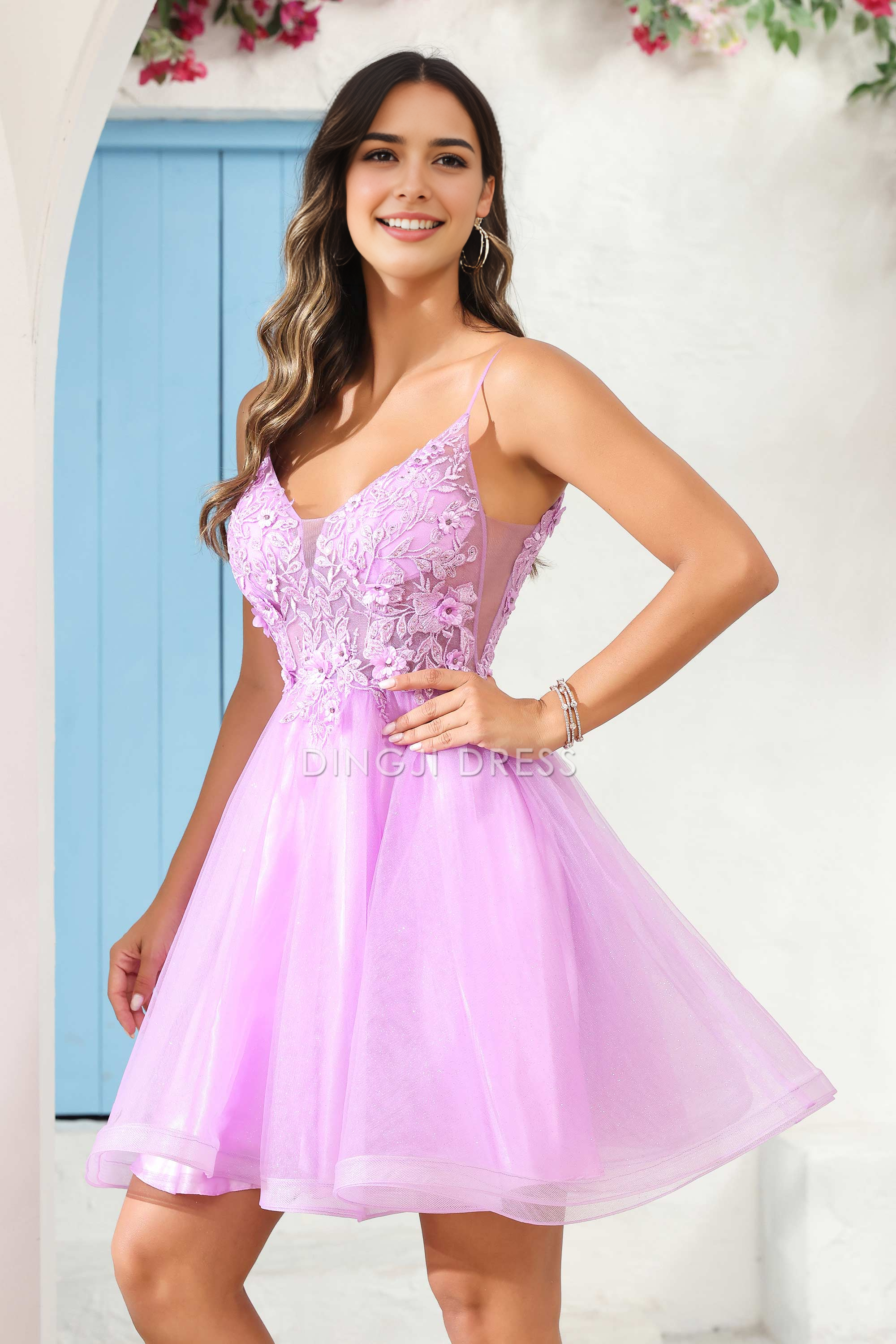 DingJiDress Hot Sale Homecoming Dress Fashion A Line V Neck Spaghetti Straps Backless See-Through Applique Charming Mini Dress