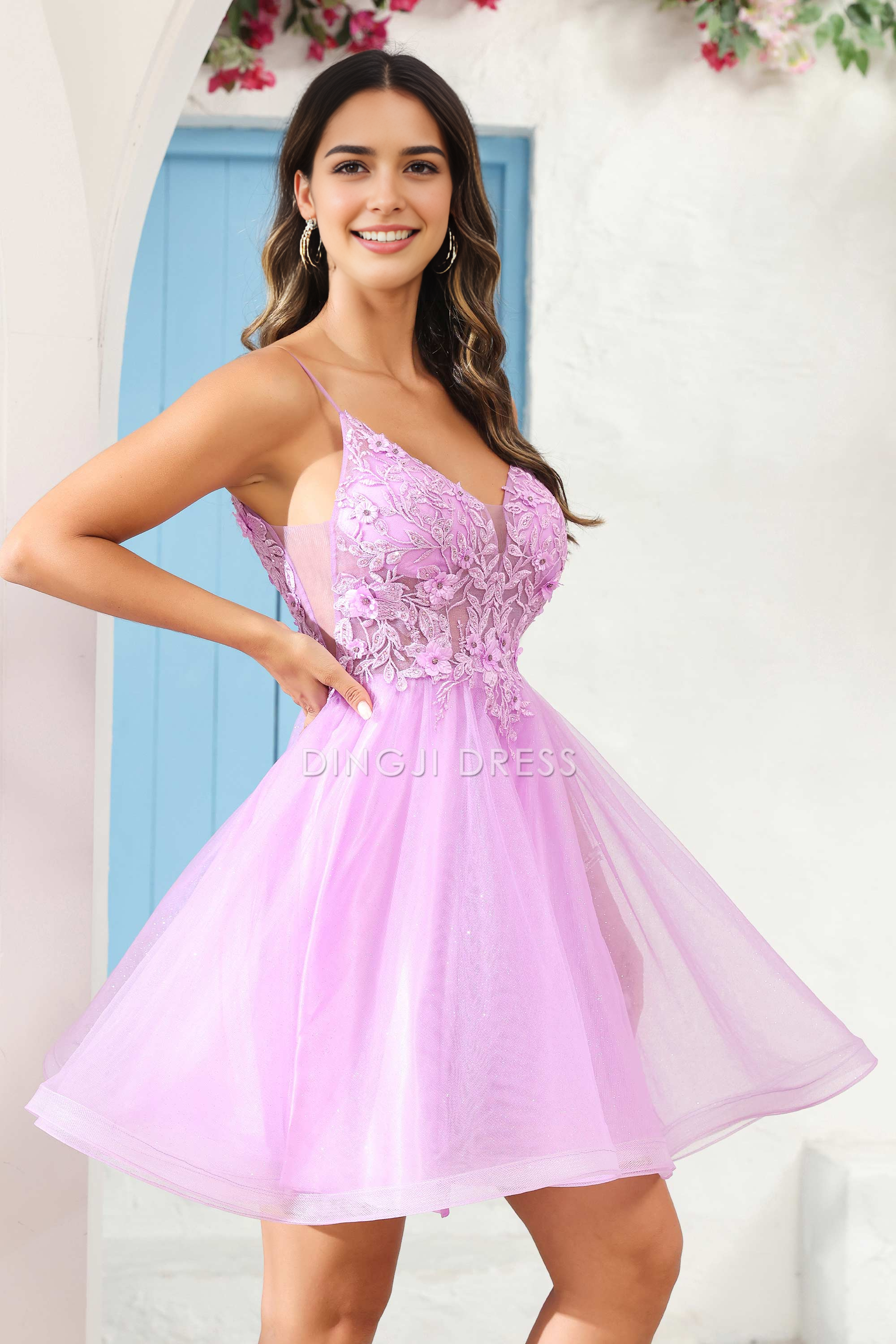 DingJiDress Hot Sale Homecoming Dress Fashion A Line V Neck Spaghetti Straps Backless See-Through Applique Charming Mini Dress