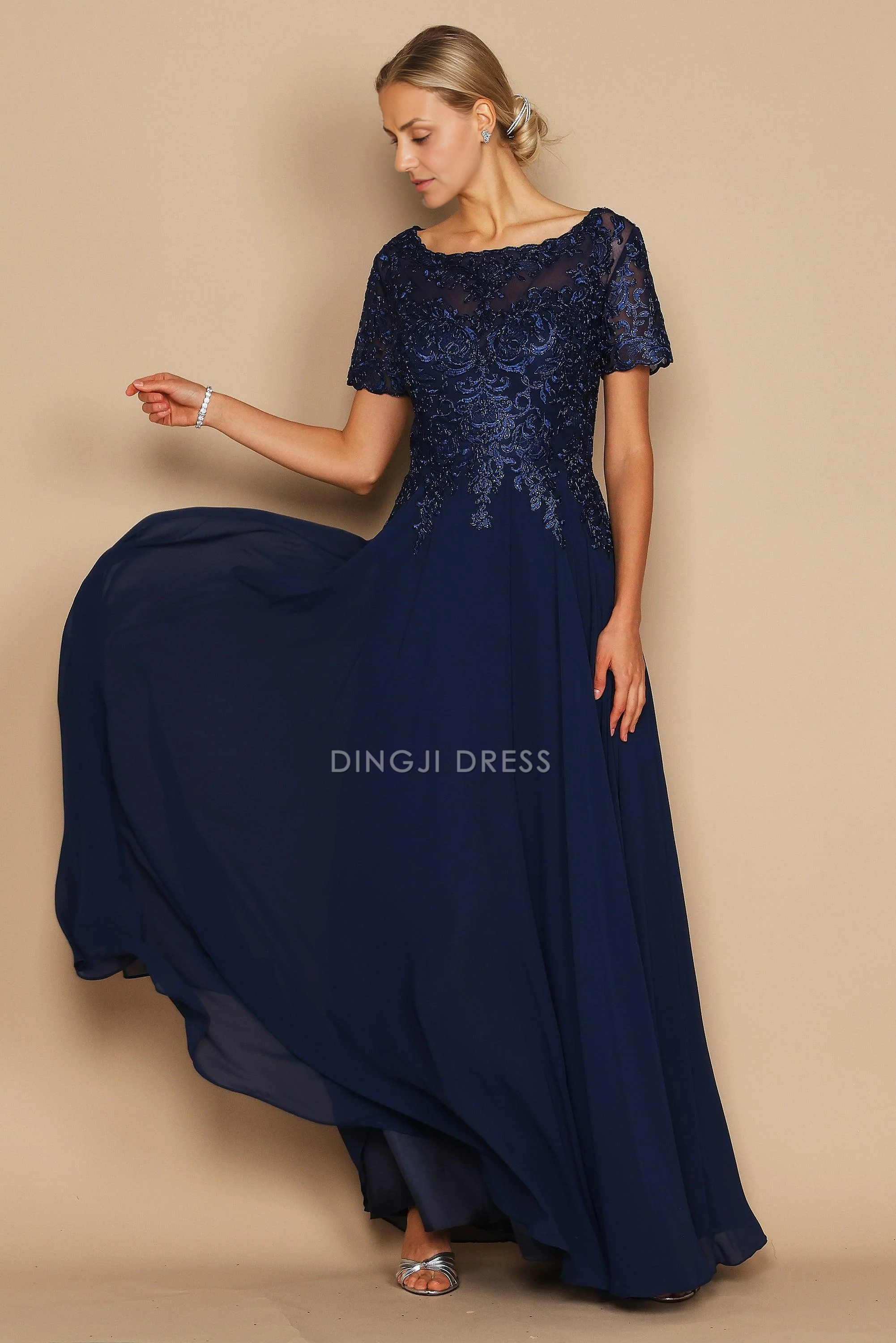 DingJiDress Evening Dress Exquisite A Line Round Neck Short Sleeve Lace Appliques Fashion Retro Long Mother Of The Bride Dress