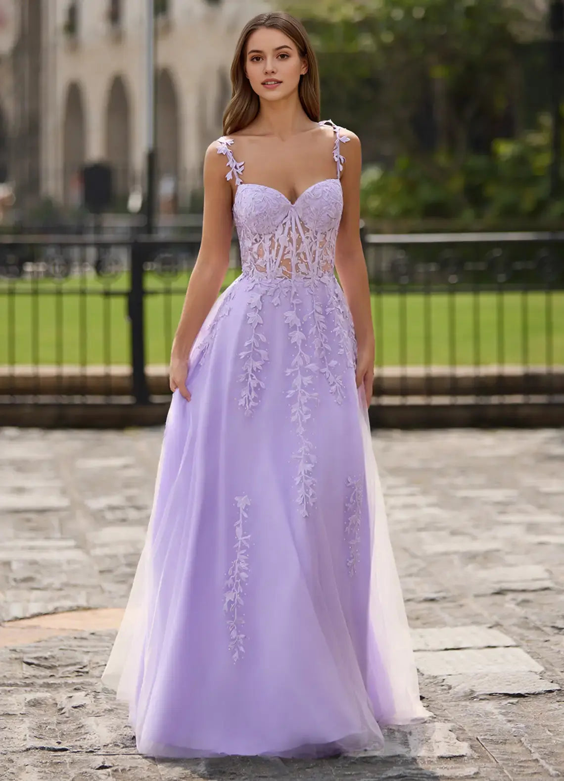 Fantastic Purple Tulle A-line Spaghetti Strap Sweetheart Neckline Sleeveless Lace Applique Backless Elegant Formal Dresses Affordable Prom Dress