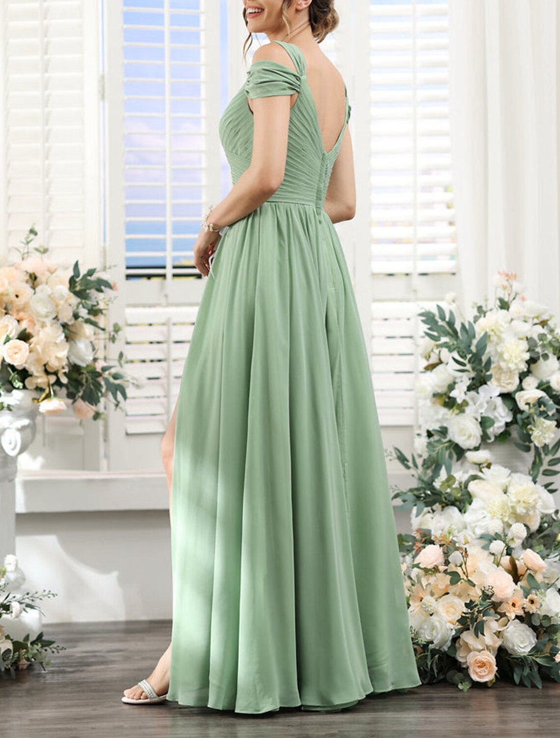 A-Line Bridesmaid Dress V Neck Short Sleeve Elegant Floor Length Chiffon with Split Front / Ruching