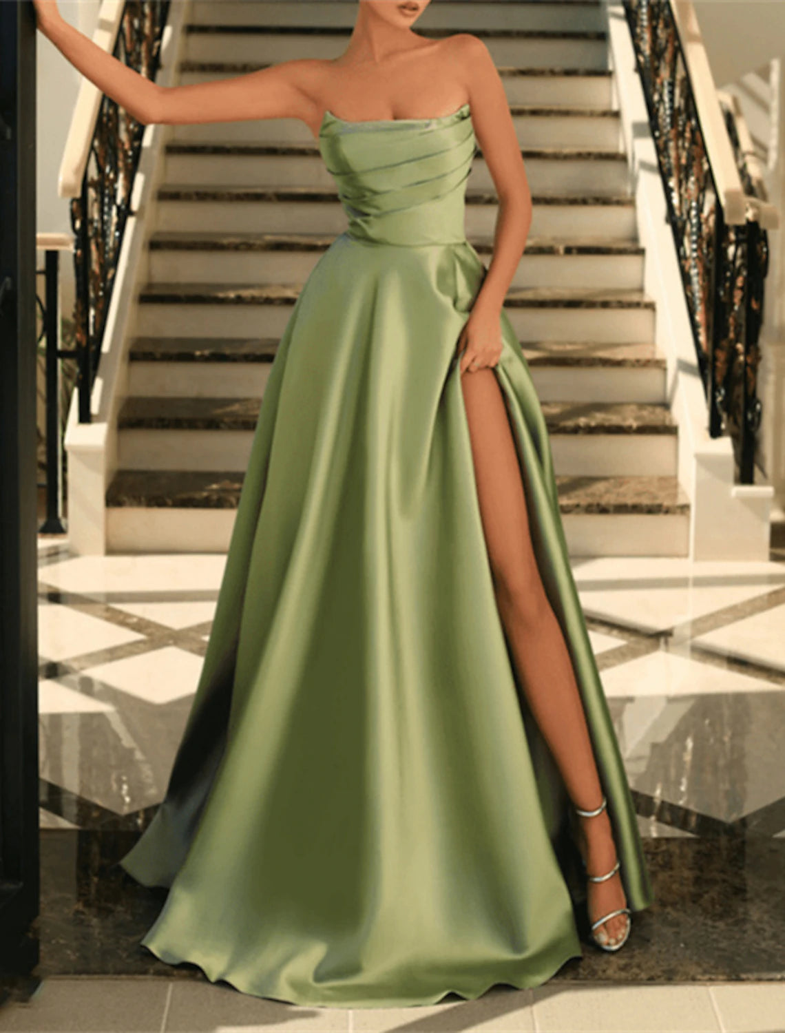 A-Line Evening Gown Elegant Black Dress Formal Masquerade Floor Length Sleeveless Strapless Satin with Ruched