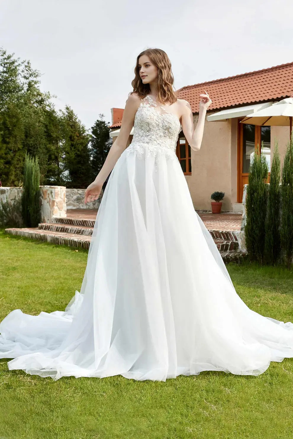 Fashion A-Line One Shoulder Sleeveless Tulle Lace Applique Backless Affordable Hot Sale Wedding Dress