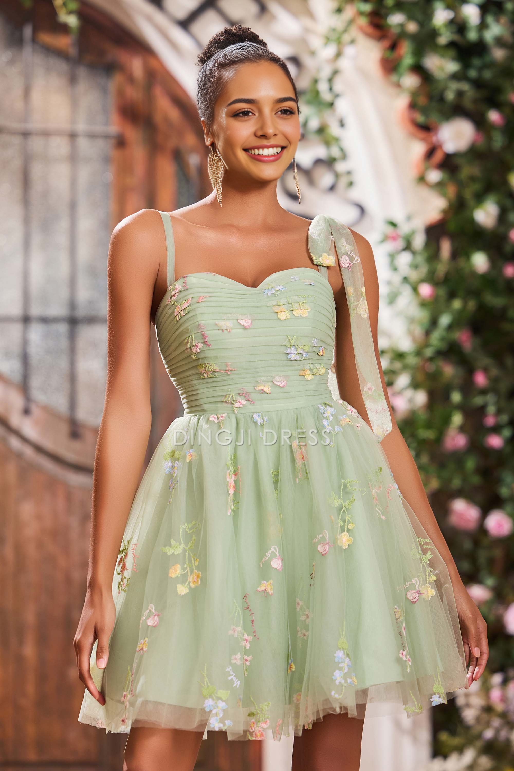 DingJiDress Hot Sale Homecoming Dress Fashion A-Line Spaghetti Strap Pleated Applique Bow Straps Knee-Length Cute Dresses