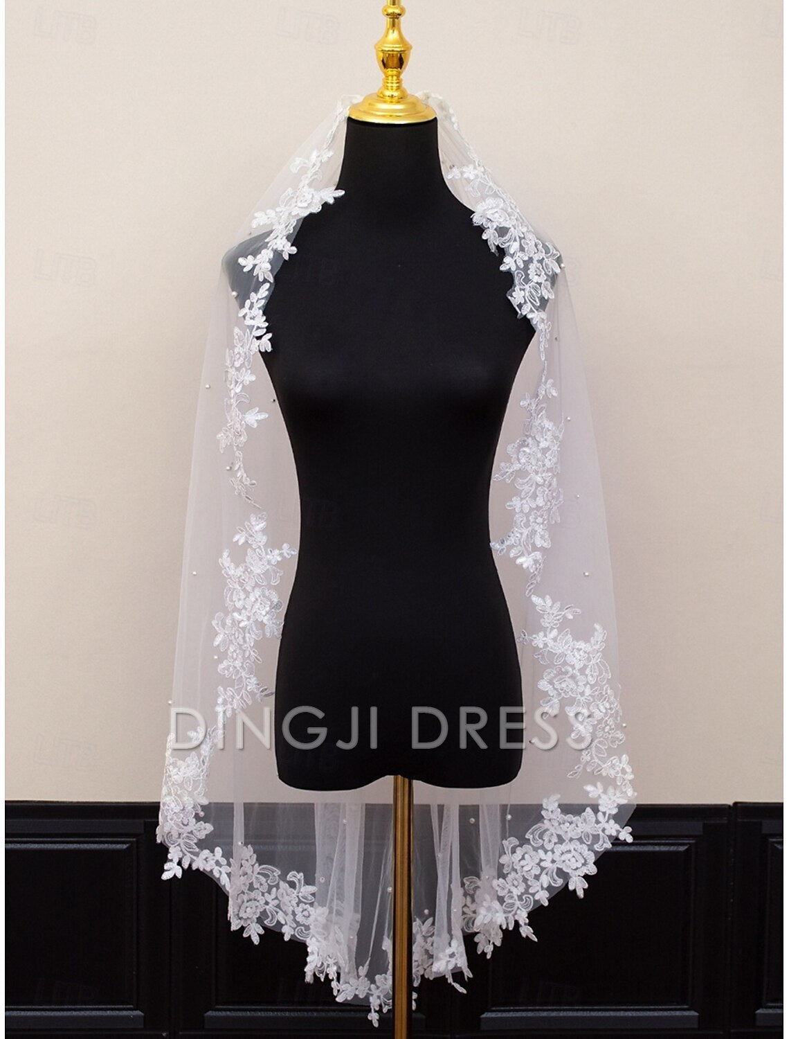 Ding Ji One-tier Comtemporary Stylish Wedding Veil Cathedral Veils with Satin Flower Tulle Pearl Veil