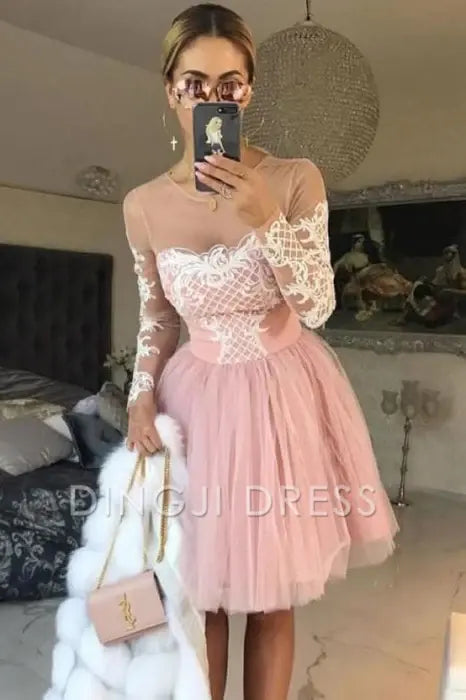 DingJiDress Short Prom Dress A-Line Sheer Neck Long Sleeves Tulle Cocktail Dress With Appliques Sweet Best Selling Homecoming Dress