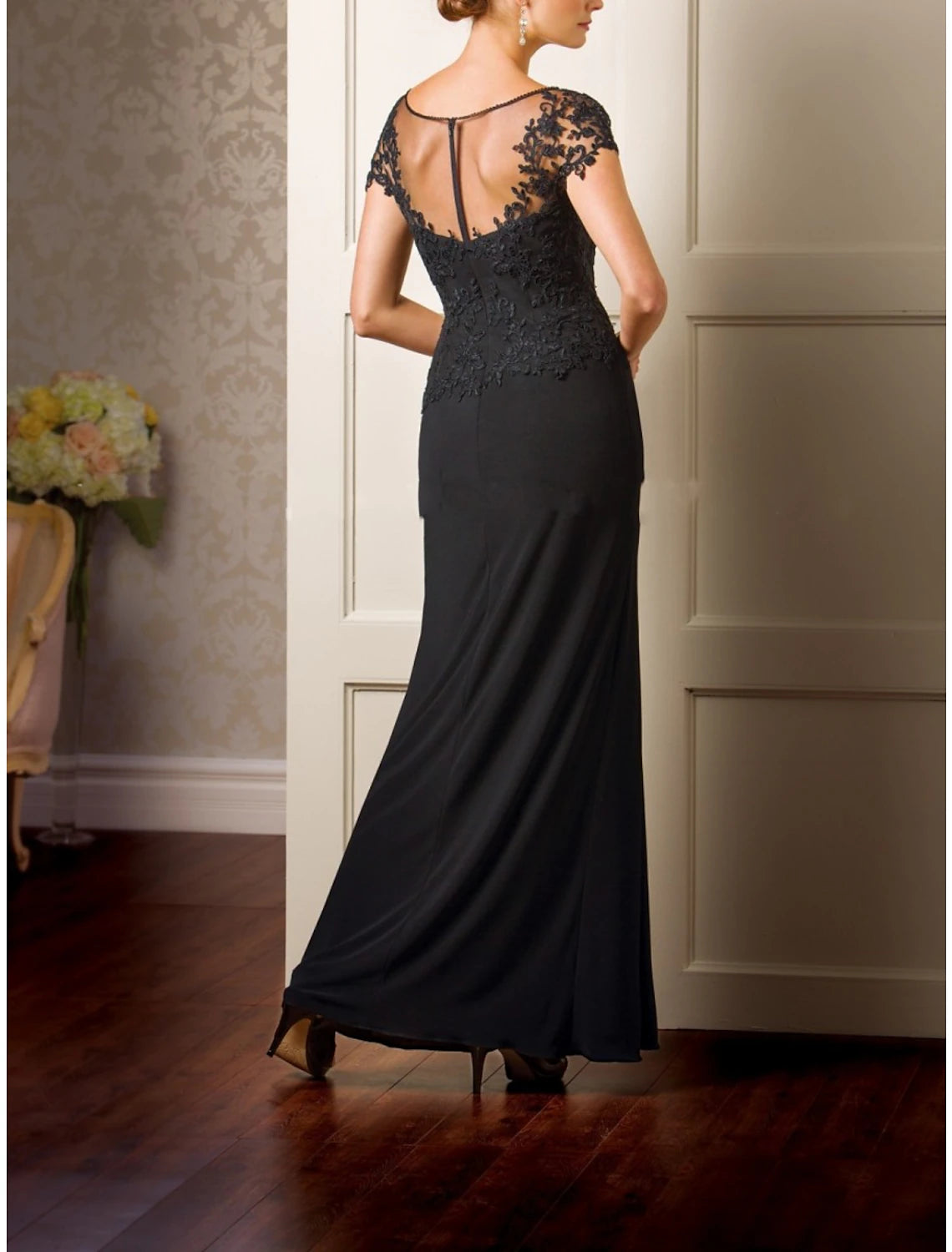 Sheath / Column Mother of the Bride Dress Wedding Guest Party Elegant Scoop Neck Floor Length Chiffon Lace Short Sleeve with Pleats