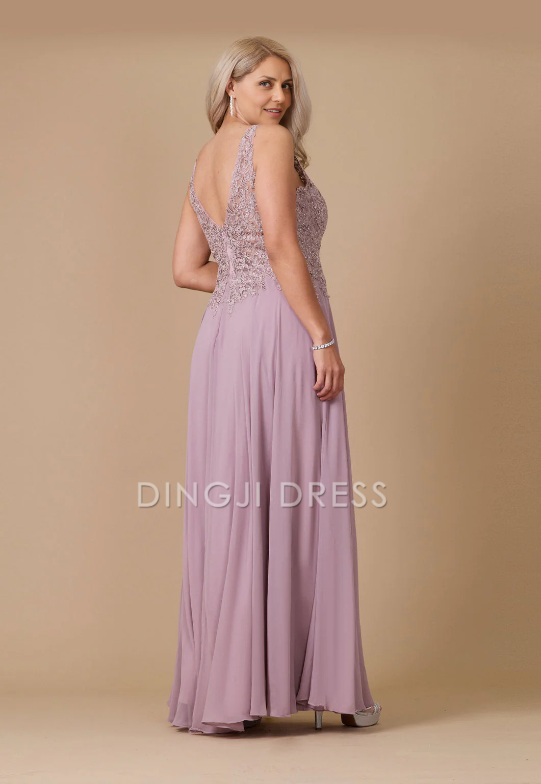 DingJiDress Evening Dress Fashion A Line V Neck Lace Applique Plus Size Exquisite Long Mother Of The Bride Dress