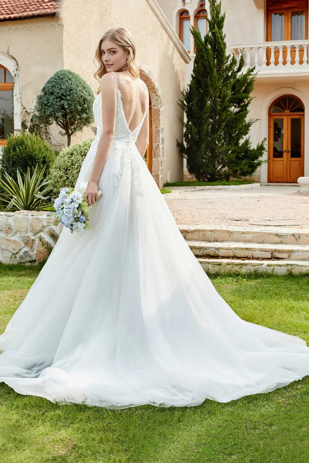 Romantic A-Line V-Neck Spaghetti Straps Sleeveless Lace Applique Backless Chapel Train Affordable Hot Sale Wedding Dress