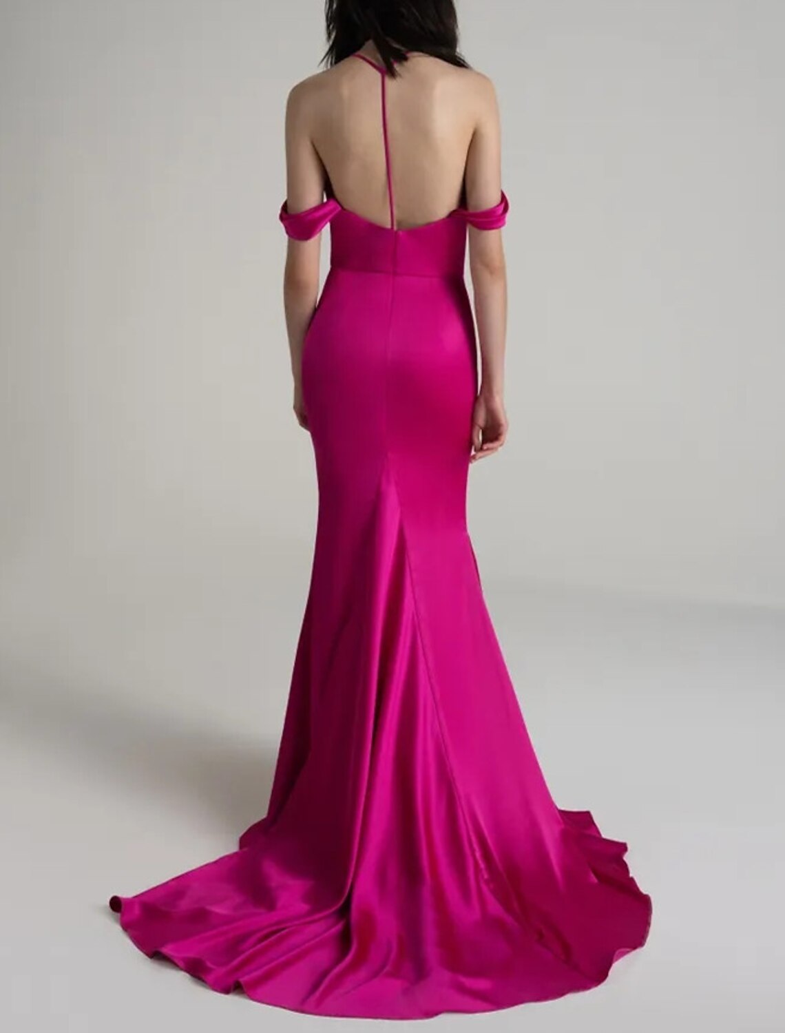 Mermaid / Trumpet Bridesmaid Dress Spaghetti Strap Sleeveless Pink Court Train Satin