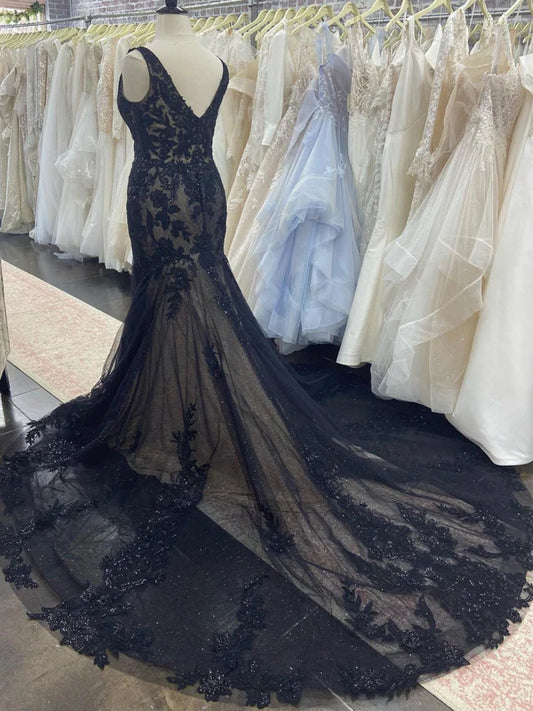 DingJiDress Black Straps V-neck Mermaid Wedding Dress With Beads Lace