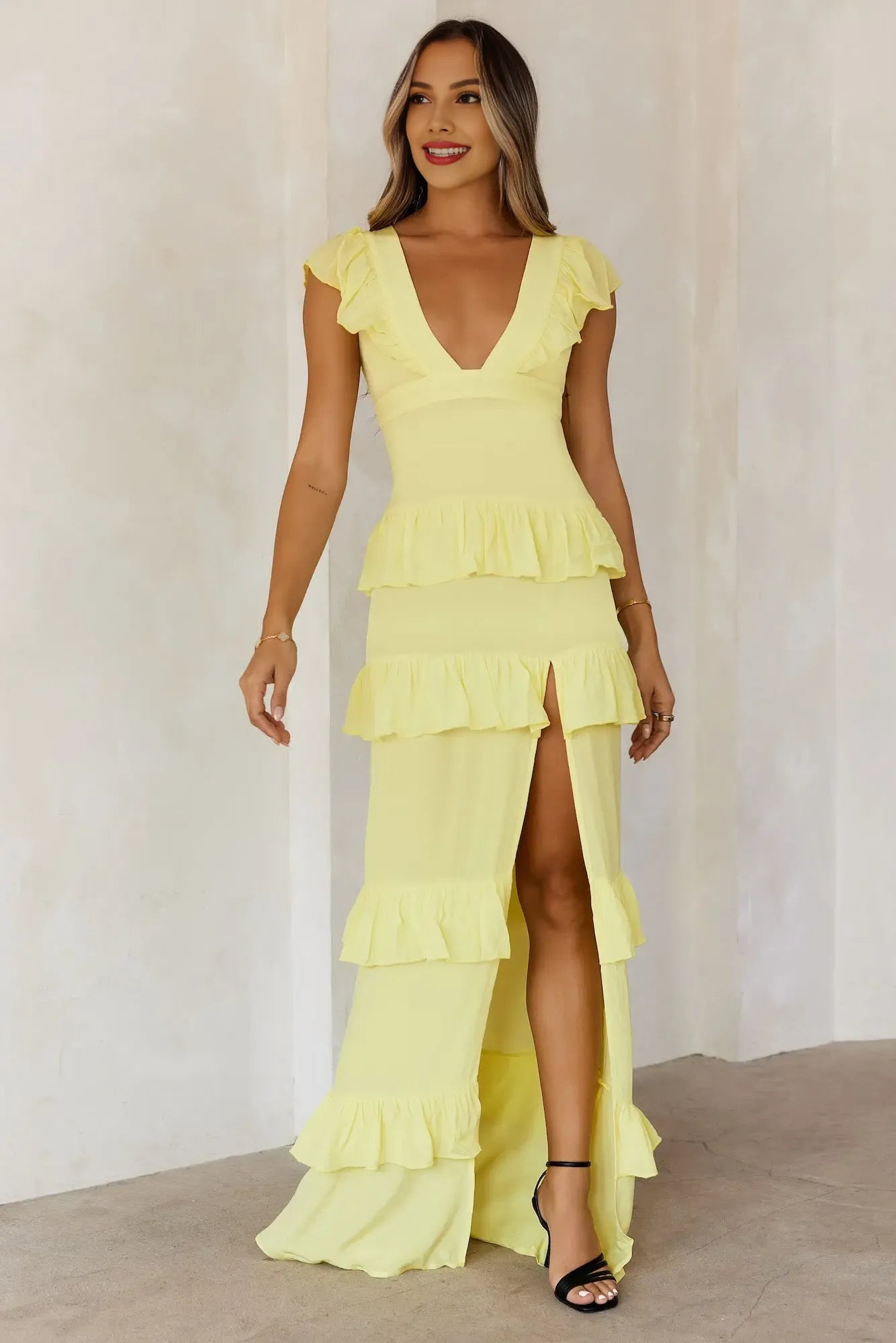 Casual Slim-fit V Neck Ruffle Yellow Floor Length Prom Dress With Slit
