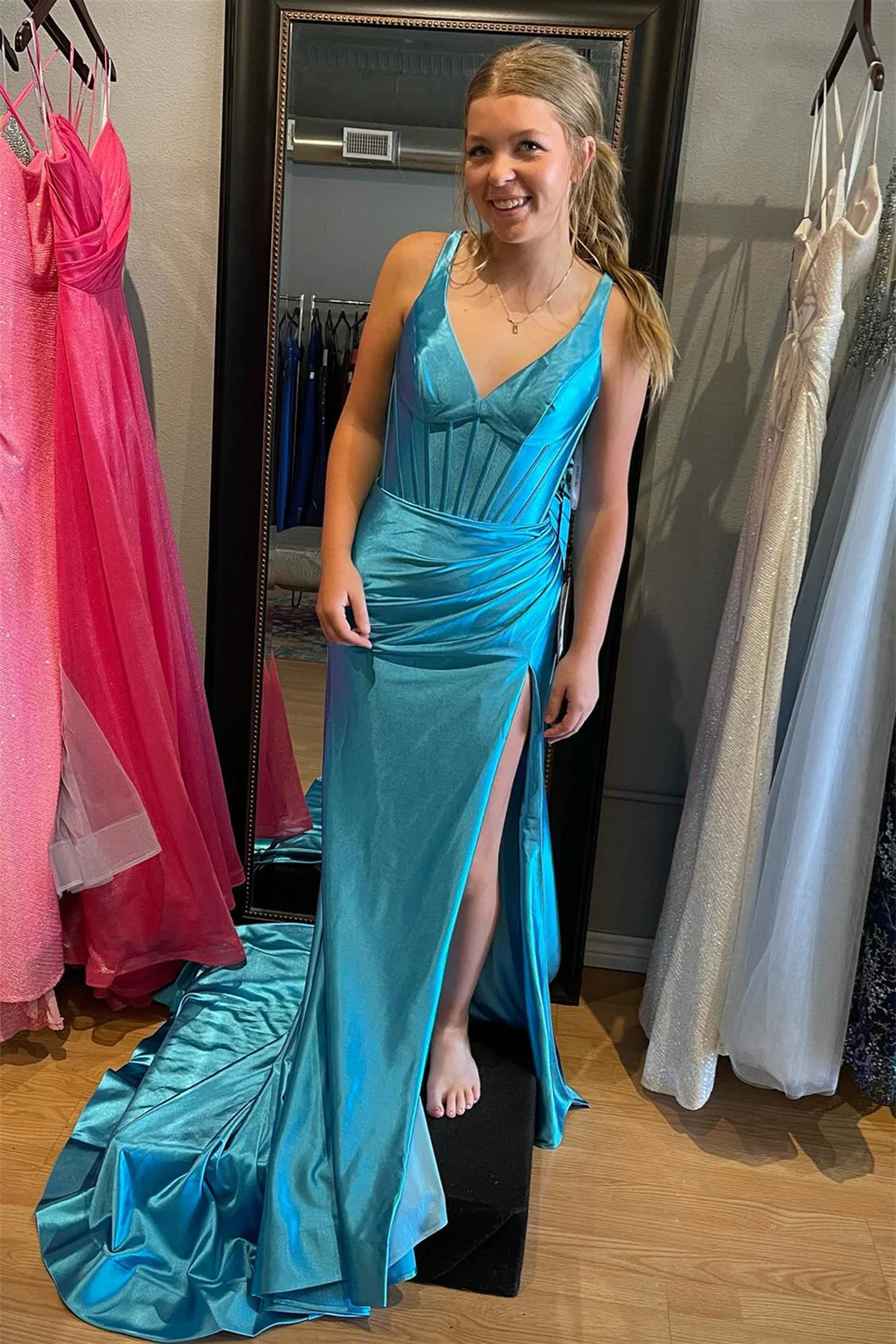 DingJiDress Prom Dresses Floor-Length Sleeveless V-Neck Mermaid Backless Strap