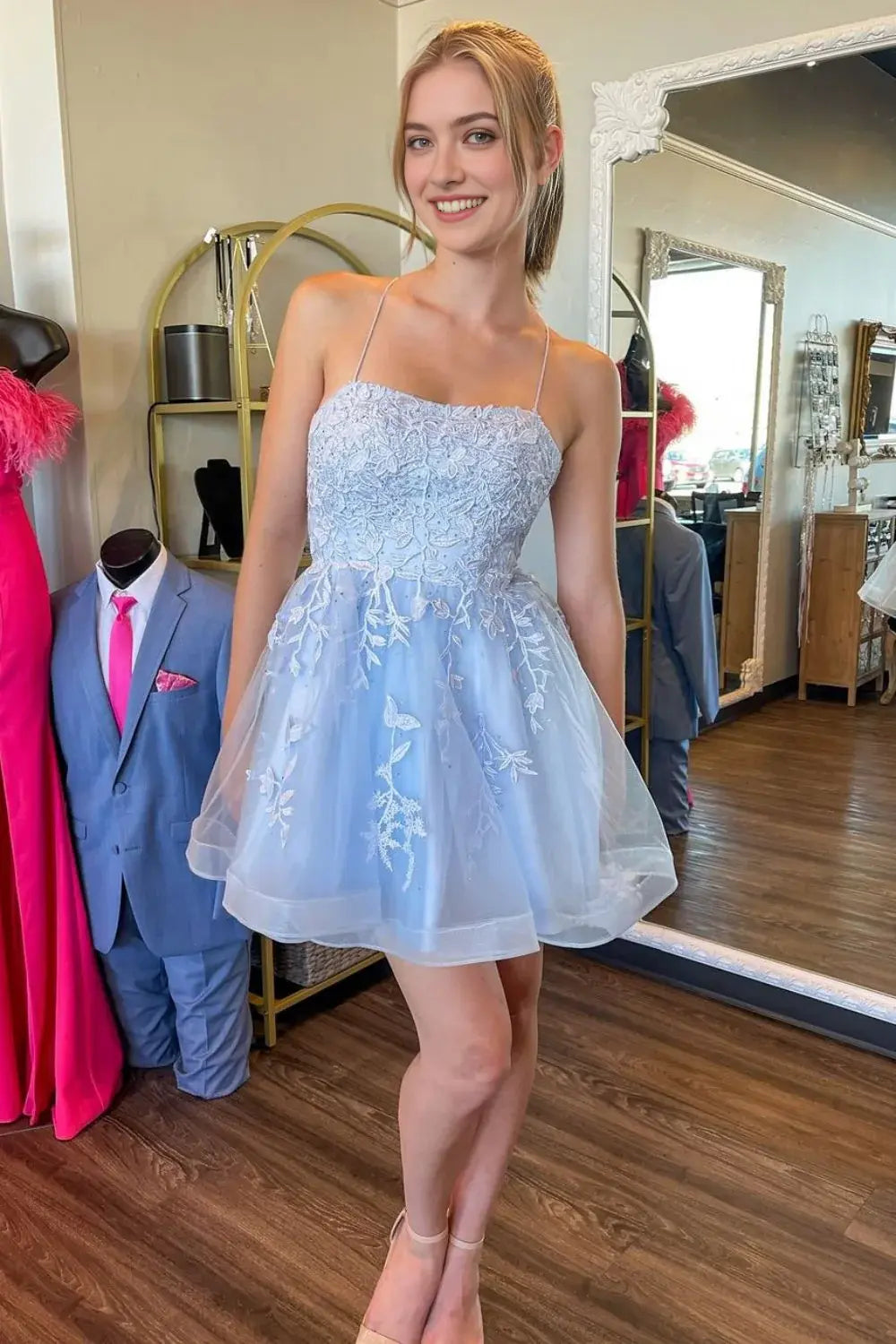 DingJiDress Short Evening Dress Cute A-Line Spaghetti Straps Lace Applique Lace Up Backless Exquisite Cocktail Dress Hot Sale Homecoming Dress