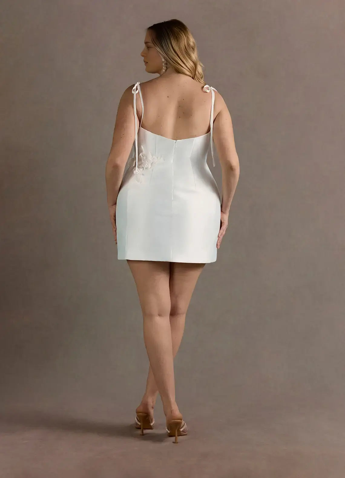 DingJiDress Short Prom Dress Fashion Sheath Scoop Neck Lace up Spaghetti Strap 3D Floral Plus Size Dress Exquisite Hot Sale Homecoming Dress