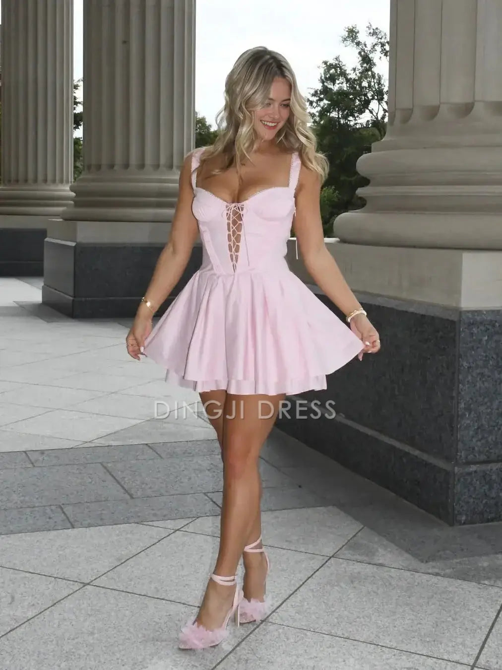 DingJiDress Short Evening Dress Chic A Line Low-Cut Sweetheart Neckline Criss Cross Lace Up Tiers Ruched Charming Cocktail Dress Hot Sale Homecoming Dress