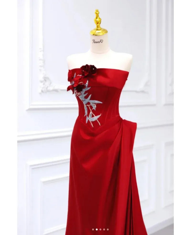 Elegant Strapless Corset Pleated Applique Burgundy Prom Dress With Embroidered