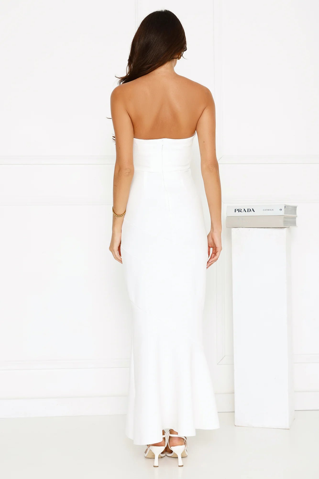 Elegant Strapless Ruffle White Maxi Prom Dress With Flared Hem For Women Custom