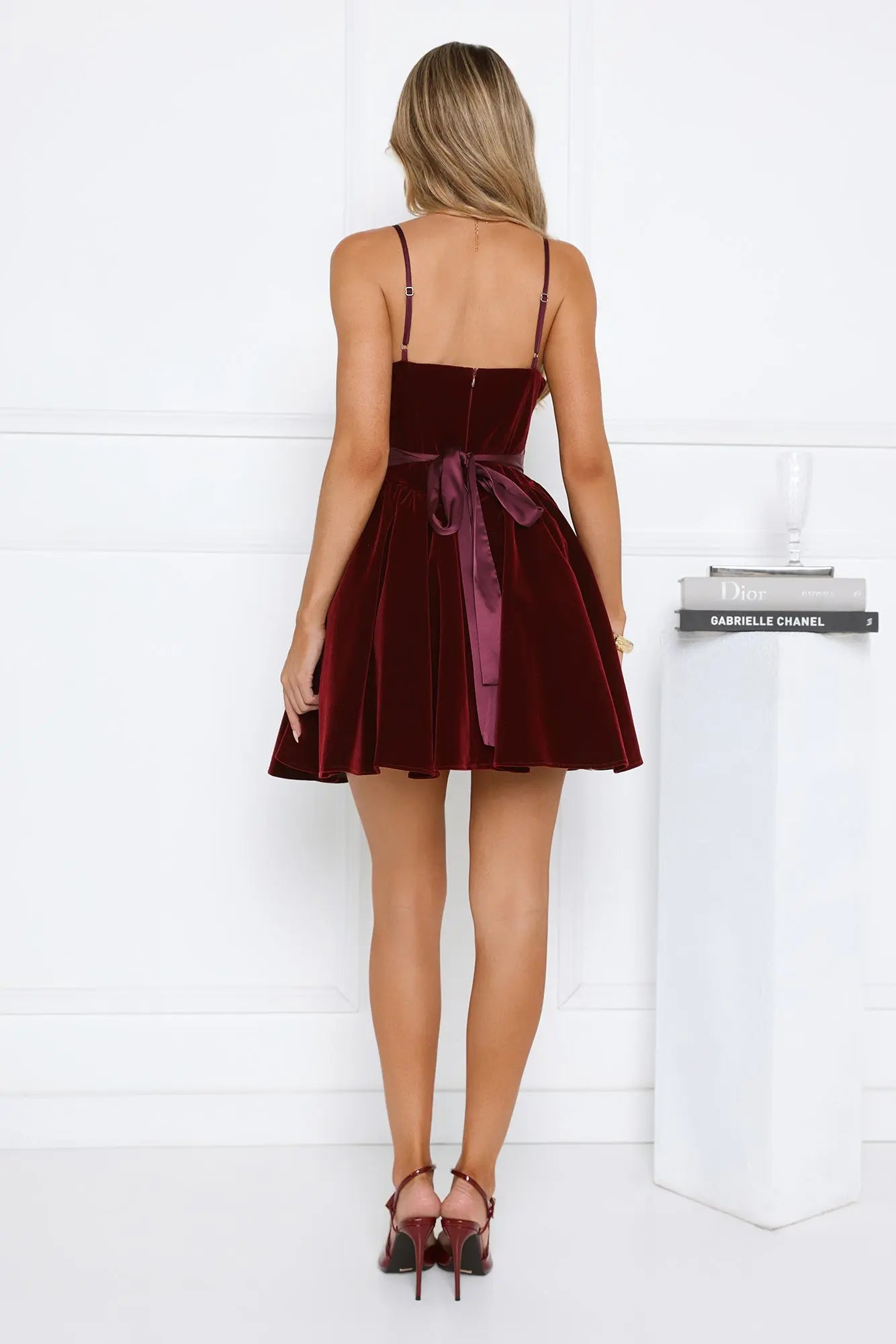 Lovely A-line Spaghetti Straps Button Velvet Wine Mini Prom Dress With Waist Tie Hot Sale