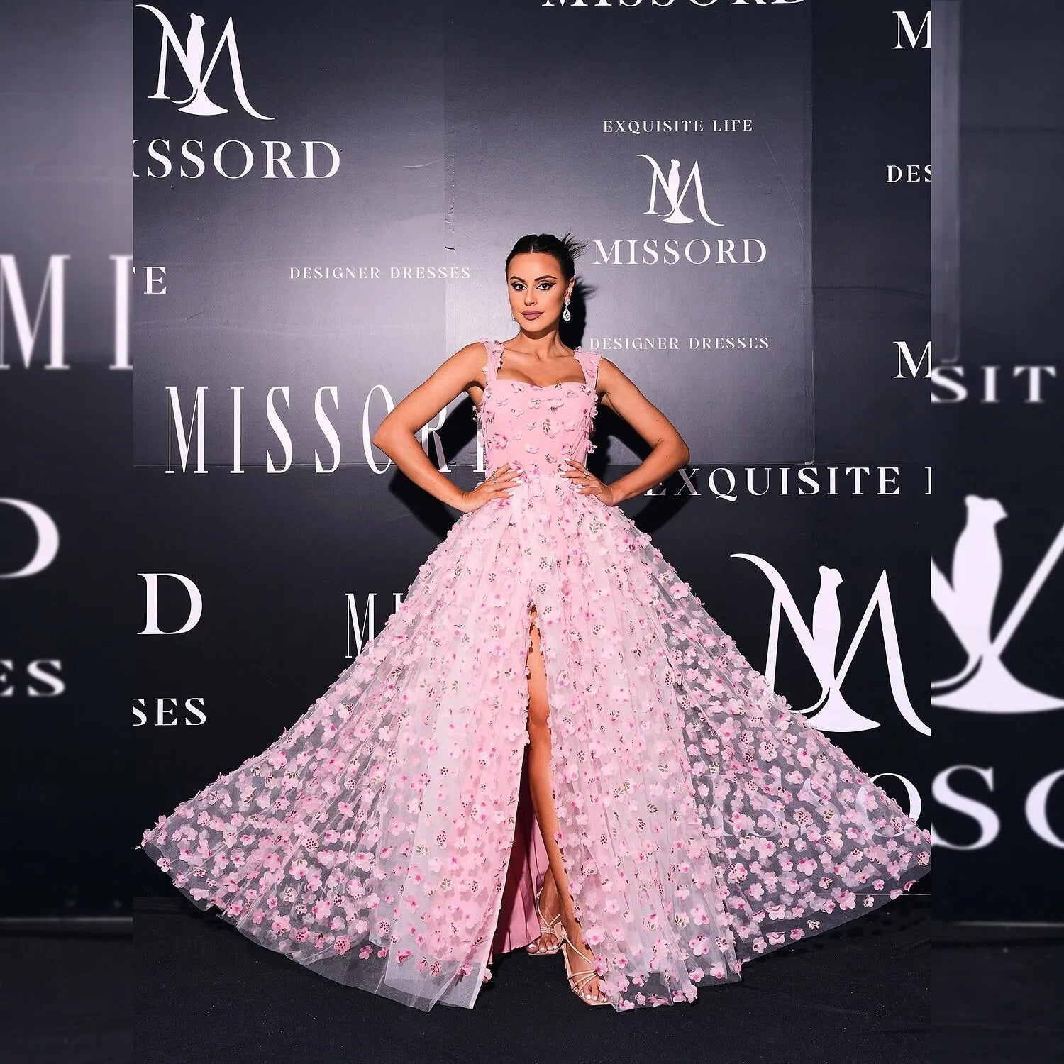 Romantic A-Line Square Neck 3D Floral Applique Pink Floor Length Evening Dress For Sale