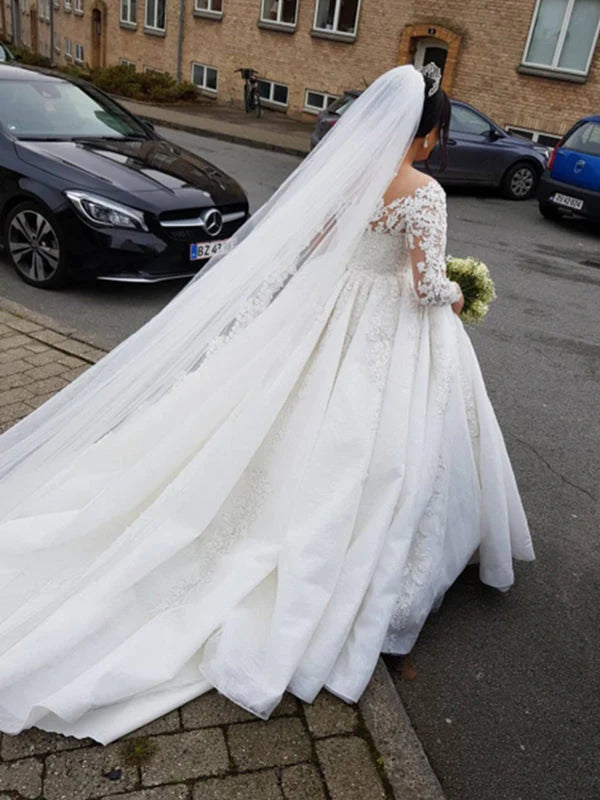 Luxury Sweetheart Long Sleeve Applique A Line Wedding Dresses