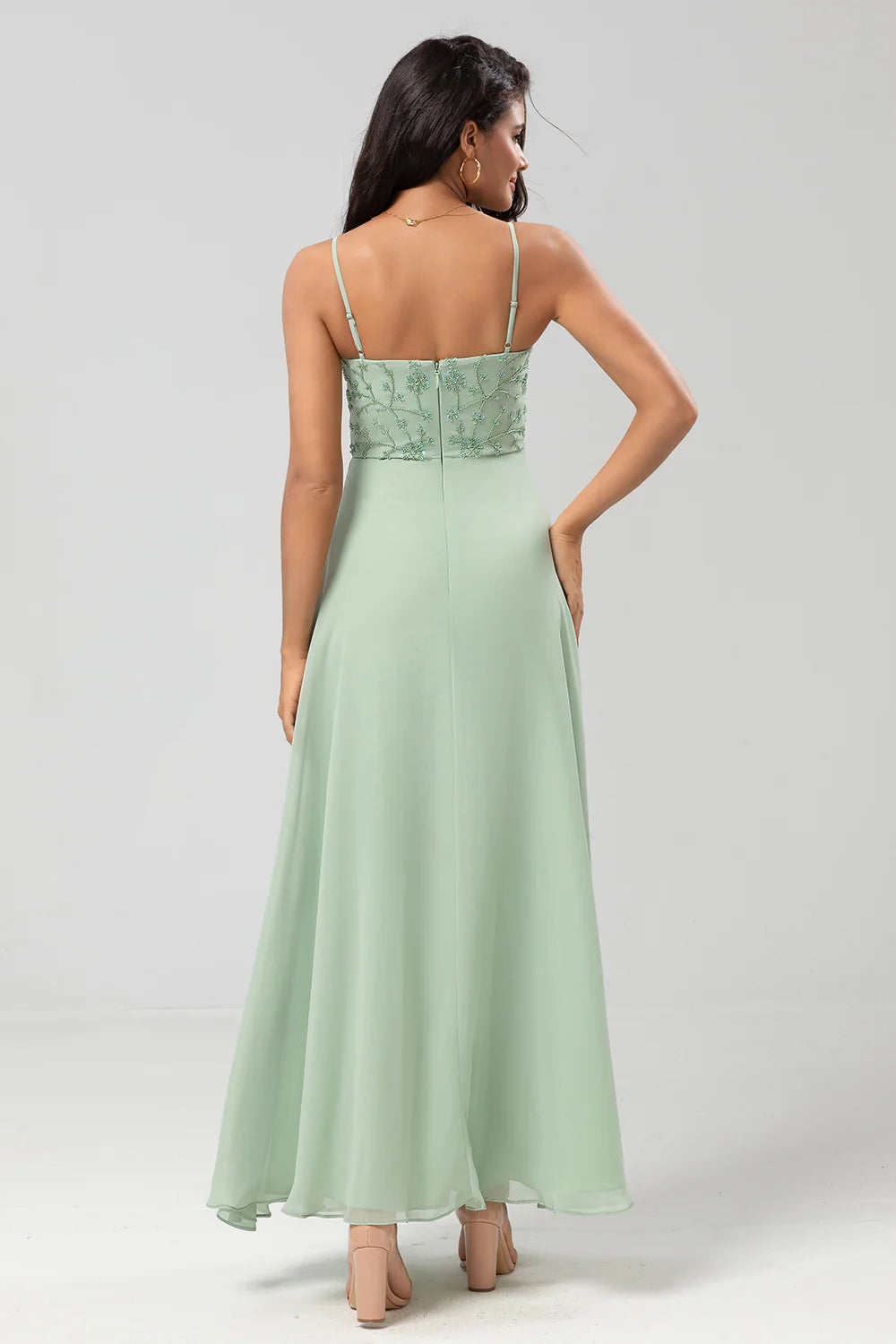 Wholesale Elegant Dusty Sage A-Line Prom Dresses Spaghetti Straps Embroidered Chiffon Bridesmaid Dress