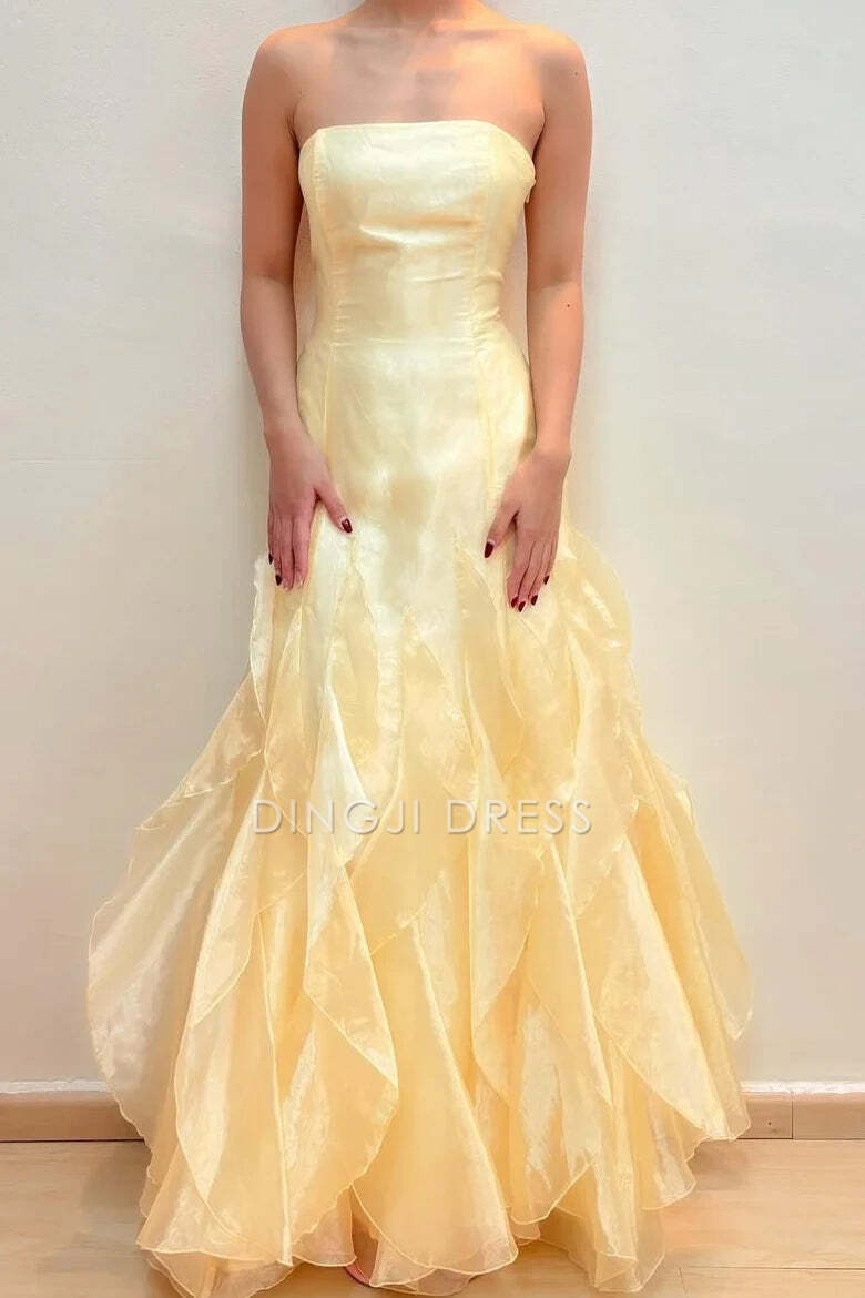 DingJiDress Formal Dress Fantastic A Line Strapless Empire Lace Up Ruffled Party Unique Prom Dress