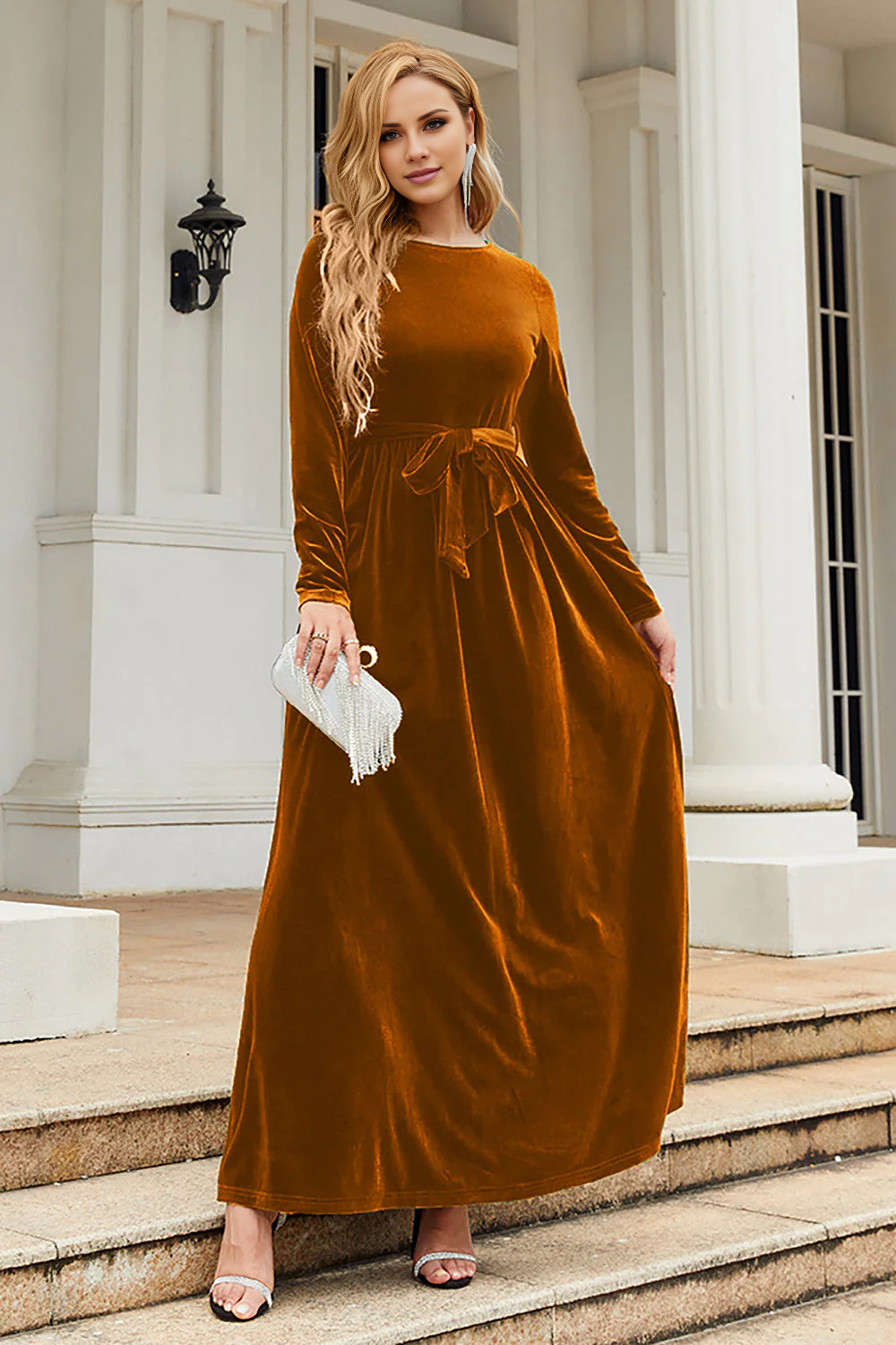 DingJiDress Elegant Black A Line Bridesmaid Dresses Jewel Neck Velvet Floor Length Party Dress