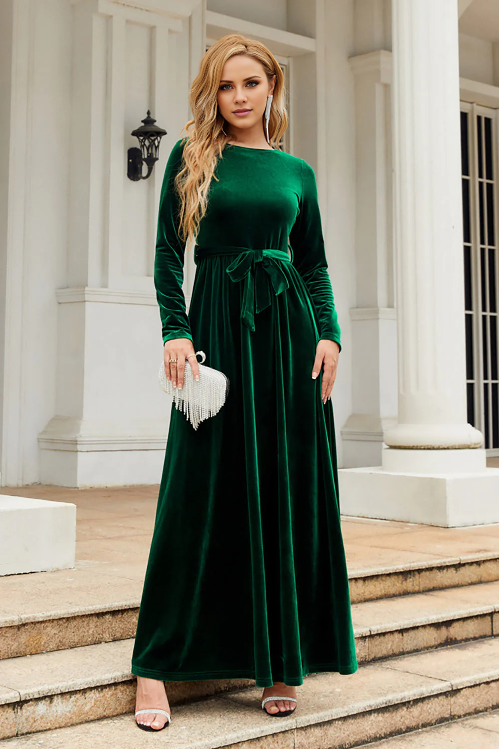 DingJiDress Elegant Black A Line Bridesmaid Dresses Jewel Neck Velvet Floor Length Party Dress