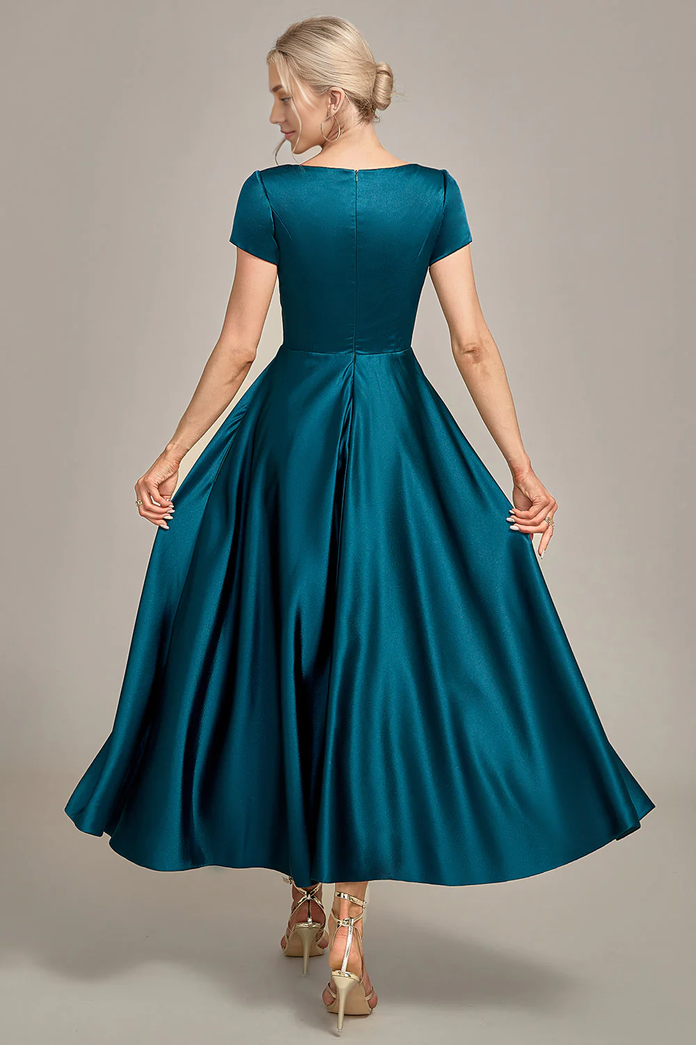 DingJiDress Elegant Peacock Green V-Neck A-Line Pleated Satin Mother of the Bride Dress