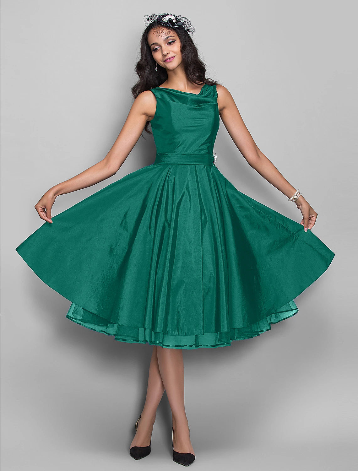 A-Line Cocktail Dresses Vintage Dress Halloween Wedding Guest Knee Length Sleeveless V Neck Taffeta with Pleats Crystals
