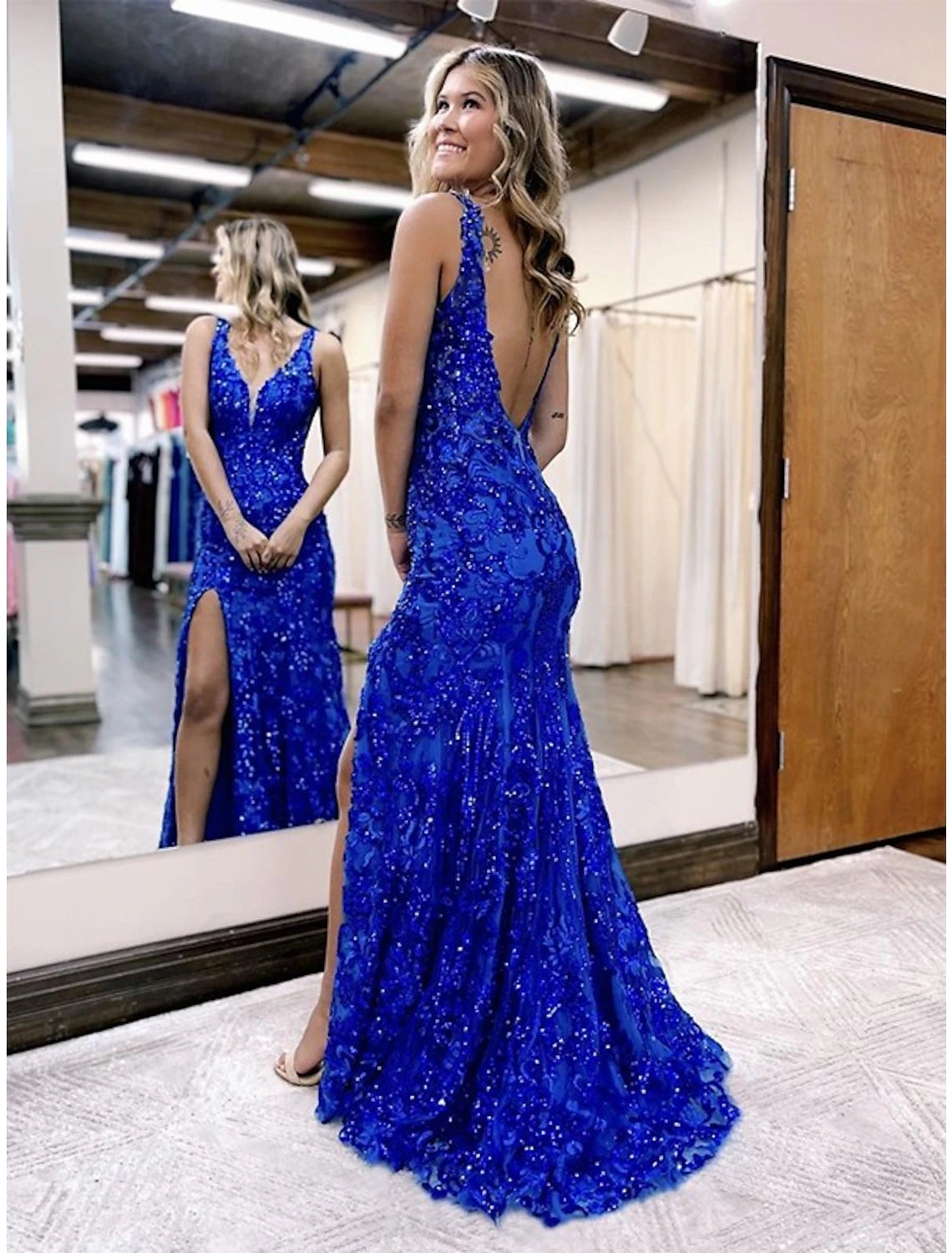 Trumpet Prom Dresses Sparkle Shine Dress Formal Sleeveless V Neck Sequined Backless with Sequin