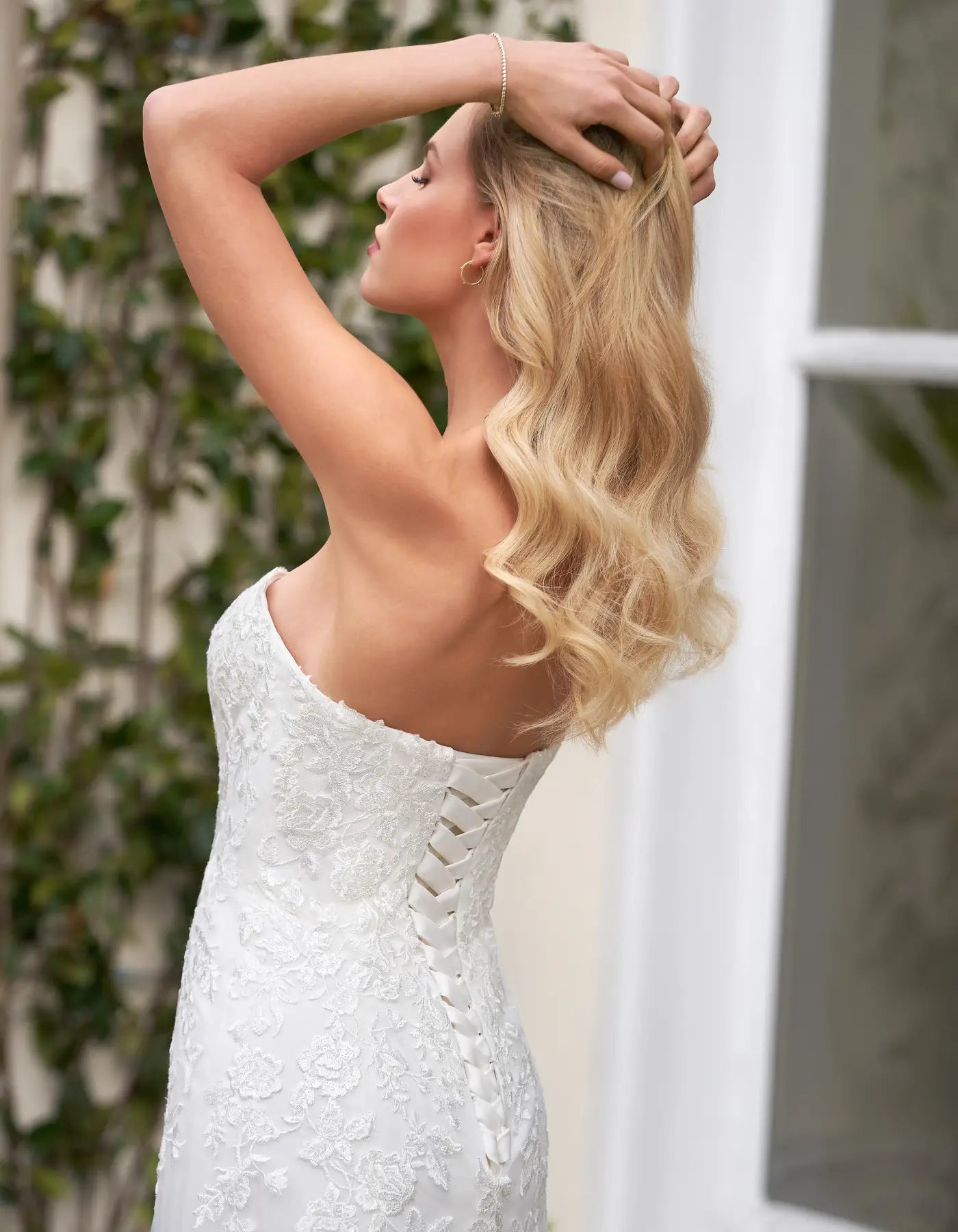 DingJiDress modern strapless fit and flare with tulle and lace