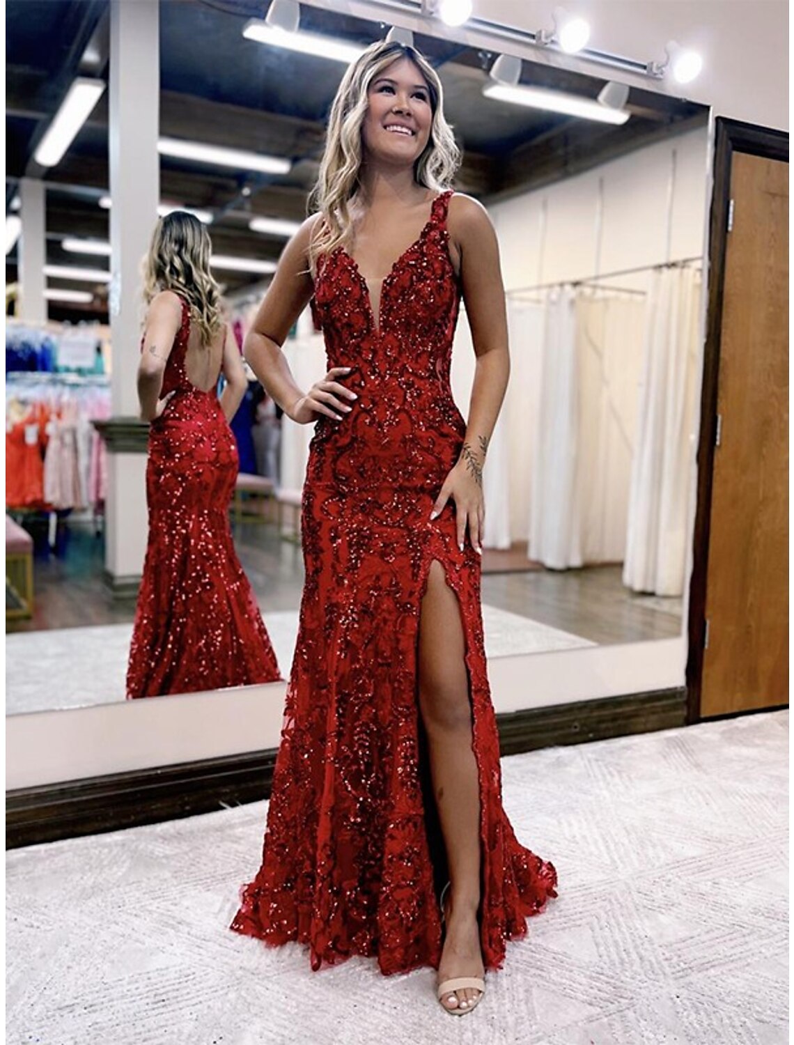 Trumpet Prom Dresses Sparkle Shine Dress Formal Sleeveless V Neck Sequined Backless with Sequin