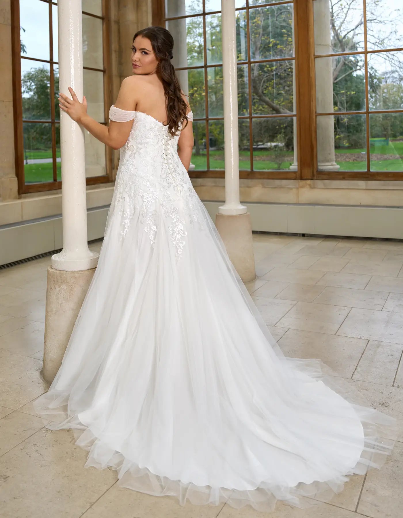 DingJiDress a figure flattering fit & flare