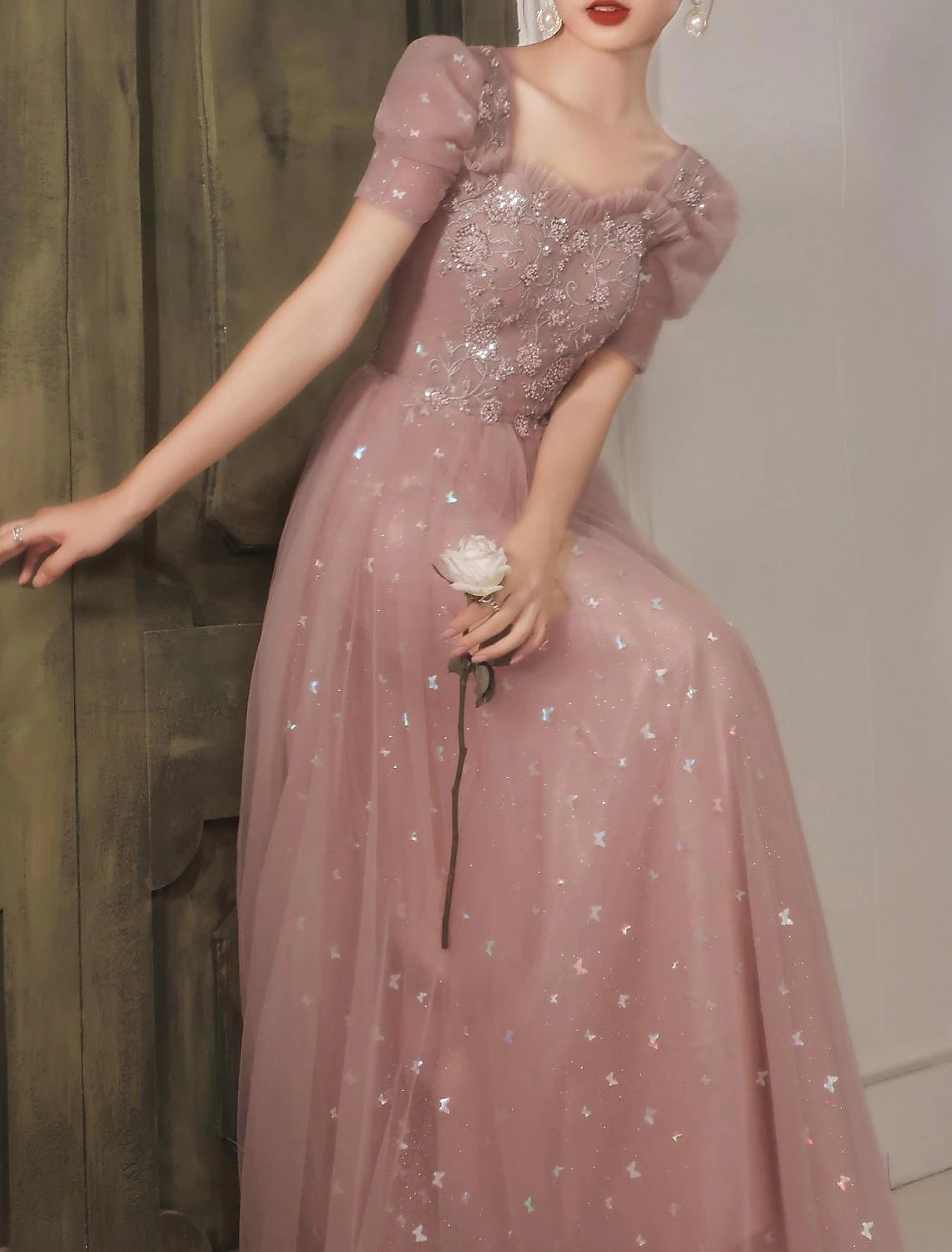 A-Line Prom Dresses Elegant Dress Wedding Guest Prom Floor Length Short Sleeve Sweetheart Satin V Back with Beading Appliques