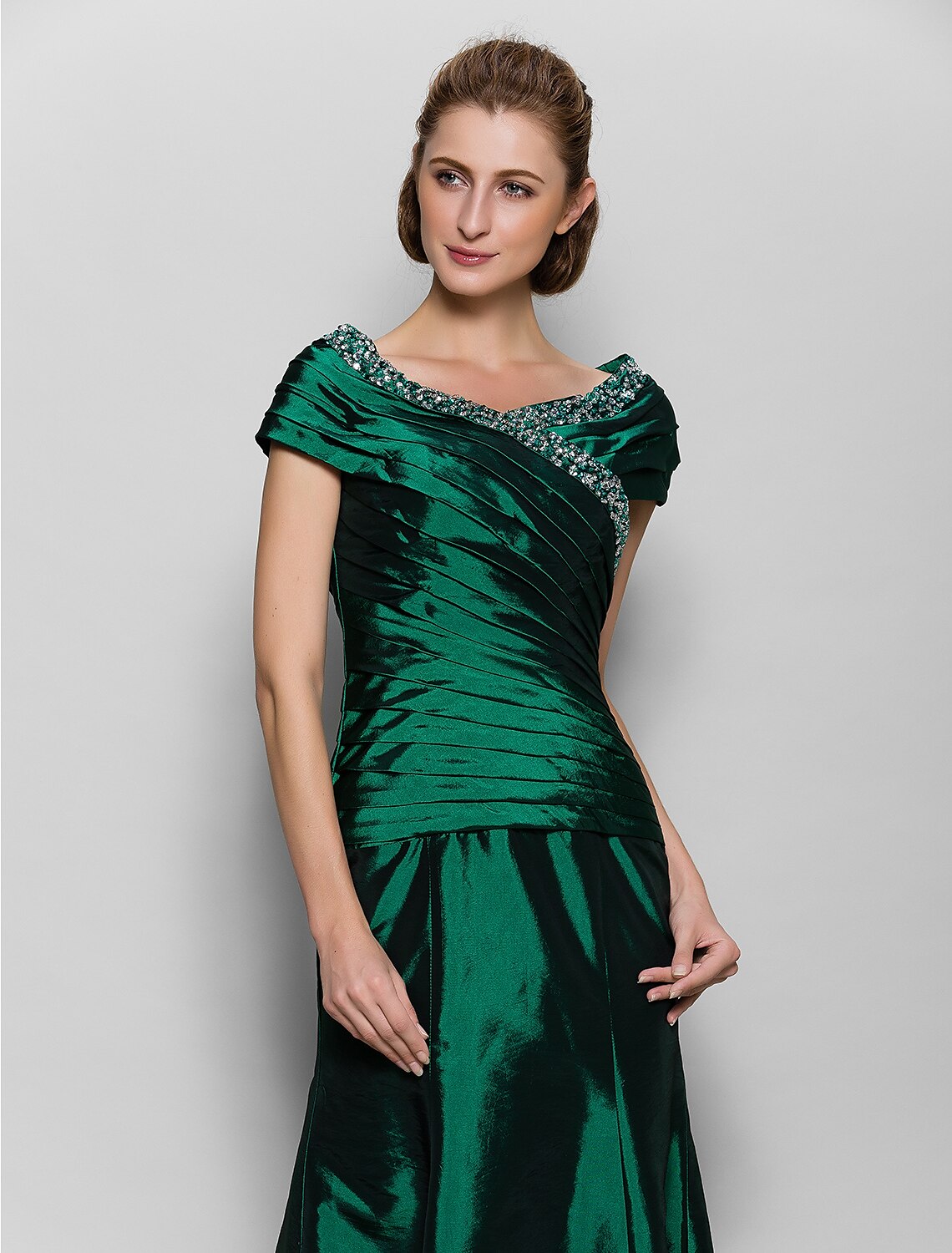 A-Line Mother of the Bride Dress Vintage Inspired V Neck Ankle Length Short Sleeve with Beading Side Draping