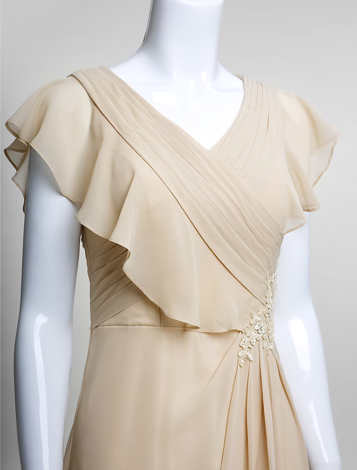 Mother of the Bride Dress Plus Size Elegant V Neck Floor Length Chiffon Sleeveless with Criss Cross Appliques