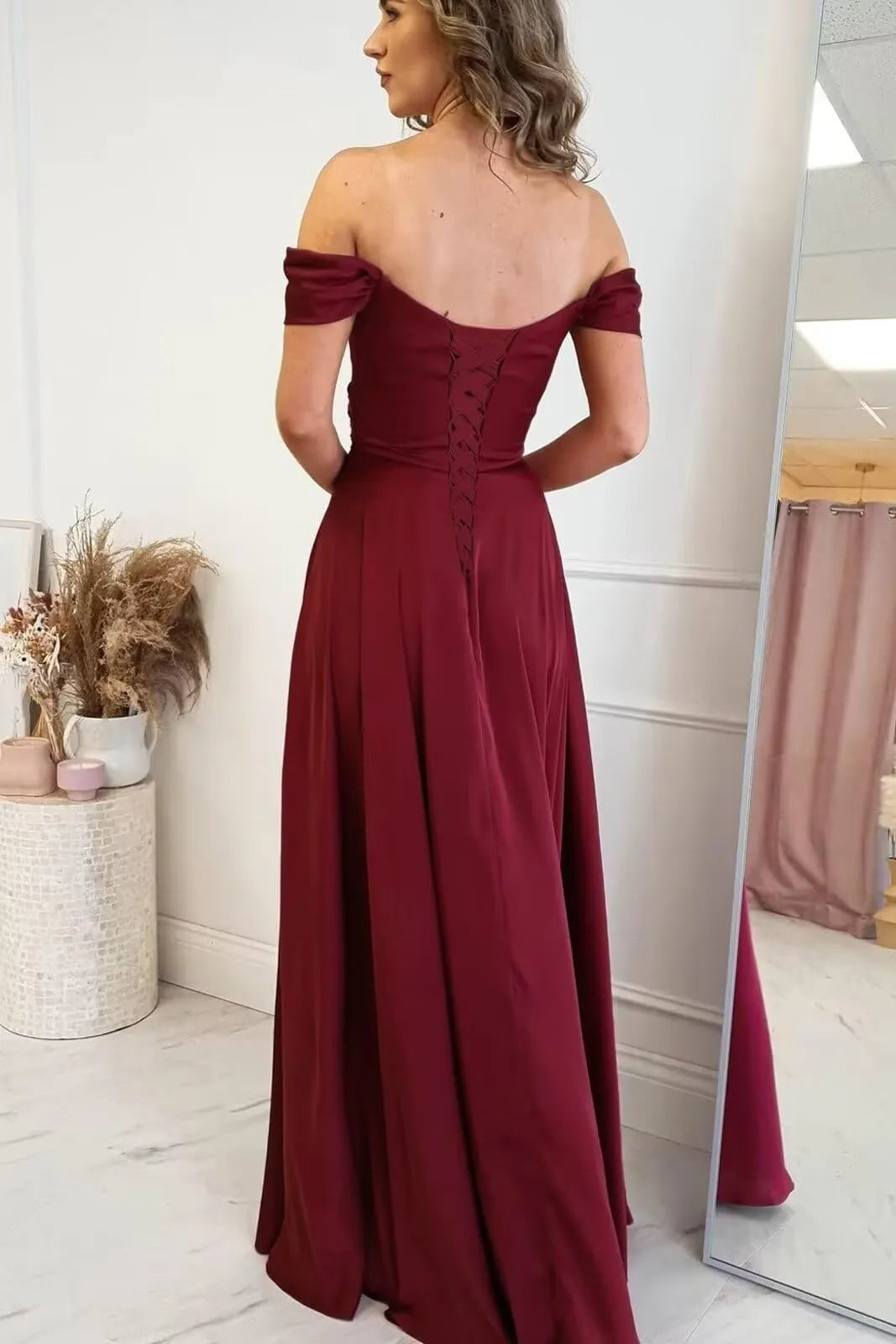 DingJiDress Bridesmaid Dresses Flowy A-line Ruched Bodice Flaunts Sweetheart Neckline Off Shoulder Sleeves Side Fork Plus Size Dress Wedding Guests Dresses