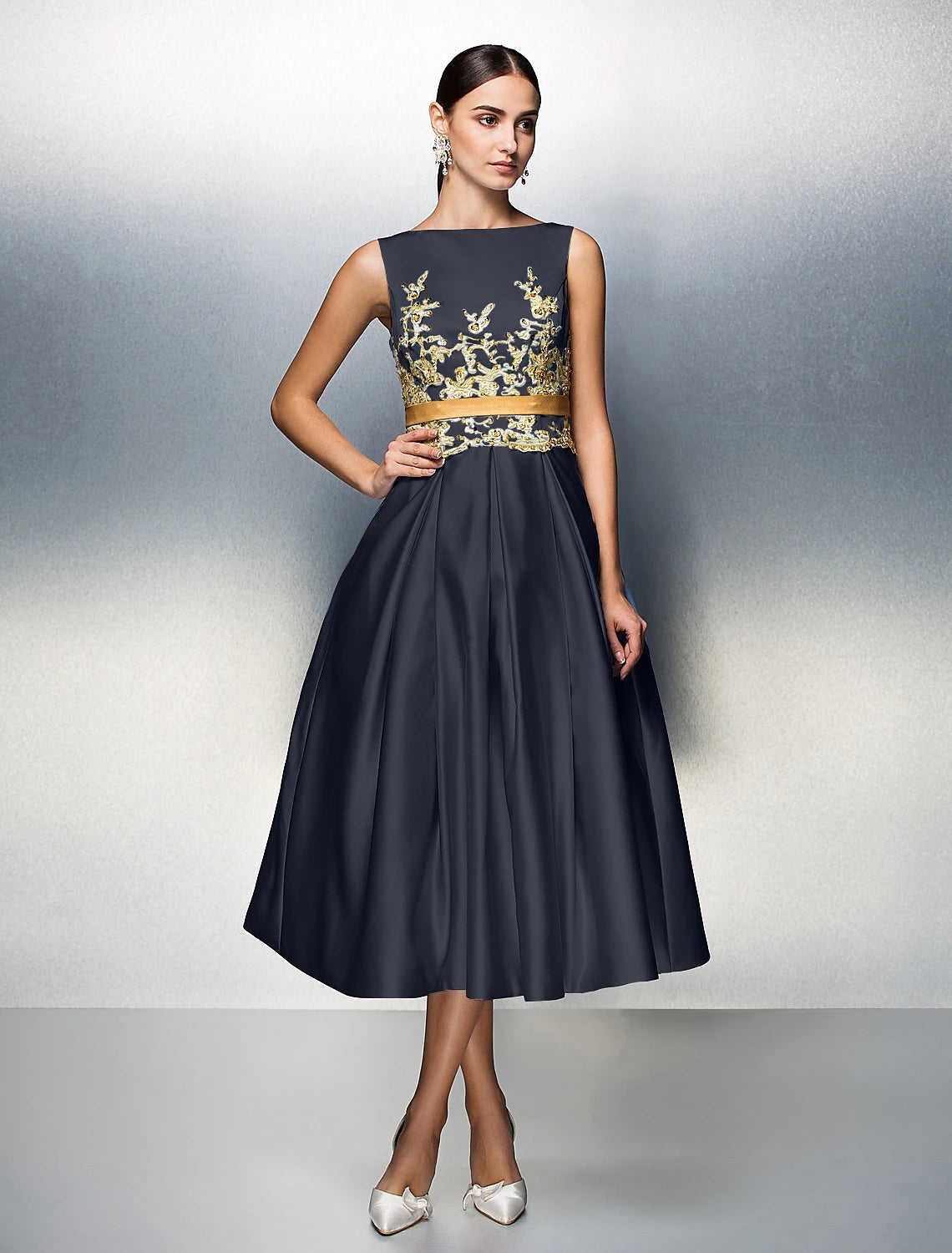 A-Line Cocktail Dresses Party Dress Wedding Guest Tea Length Sleeveless Jewel Neck Satin V Back with Pleats Appliques