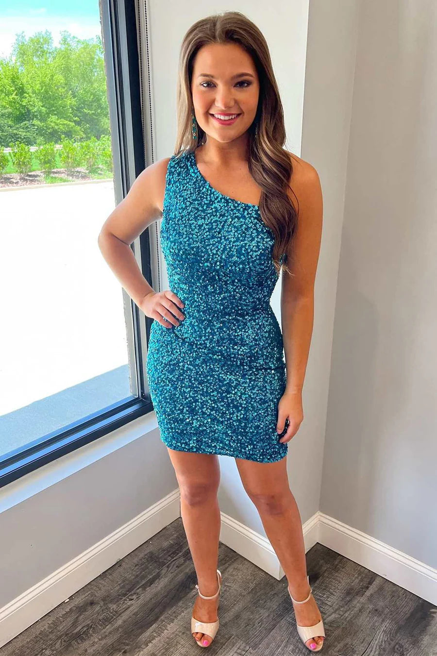 DingJiDress Mini Homecoming Dress Royal Blue Sequins One-Shoulder Lace-Up Graduation Dresses